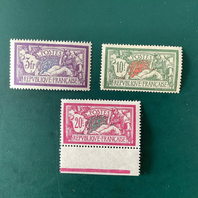 France 1925 - Merson with good centering and selvedge - MNH - Yvert 206/208