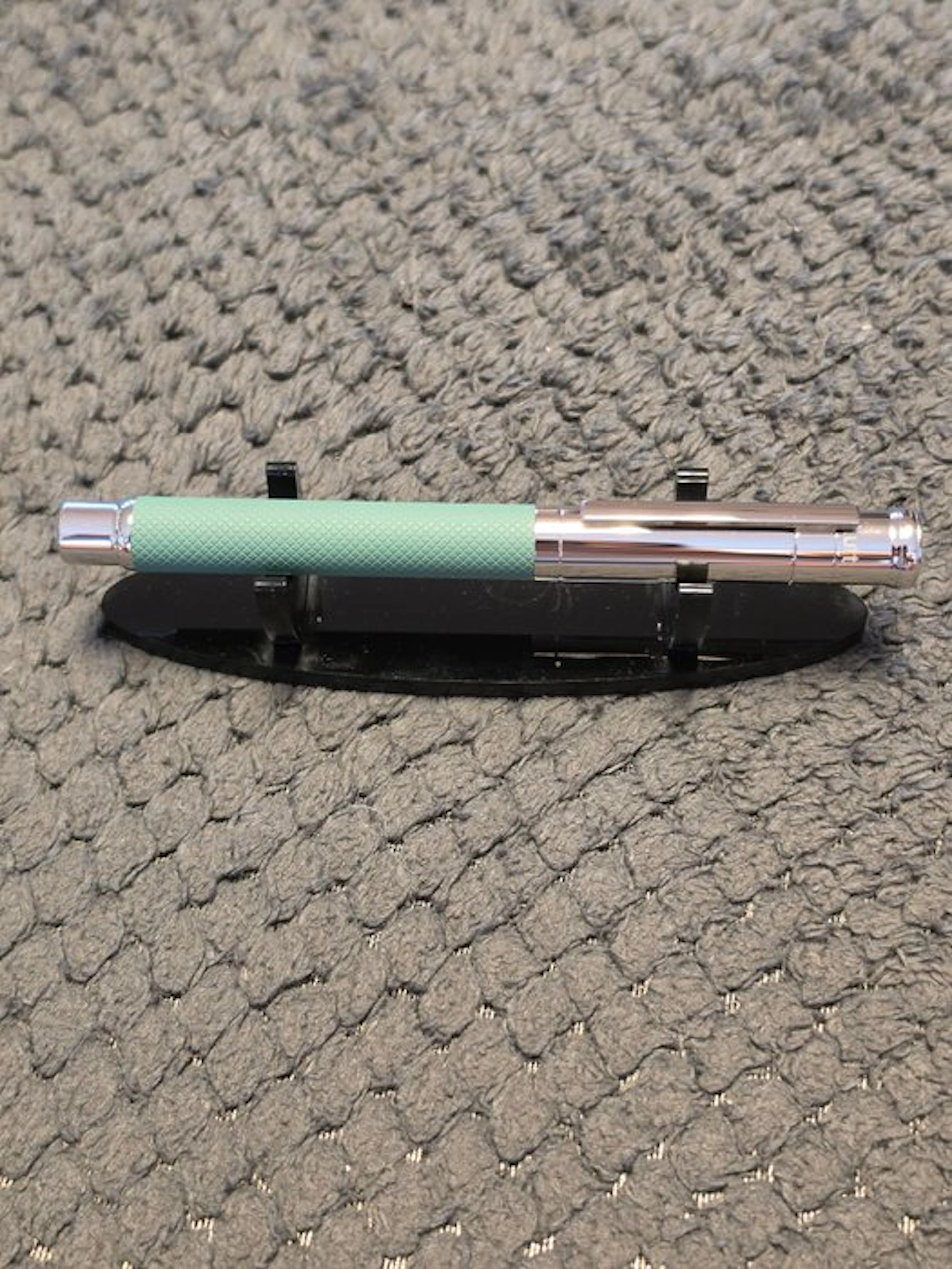Otto Hutt - Design 04 - Fountain pen