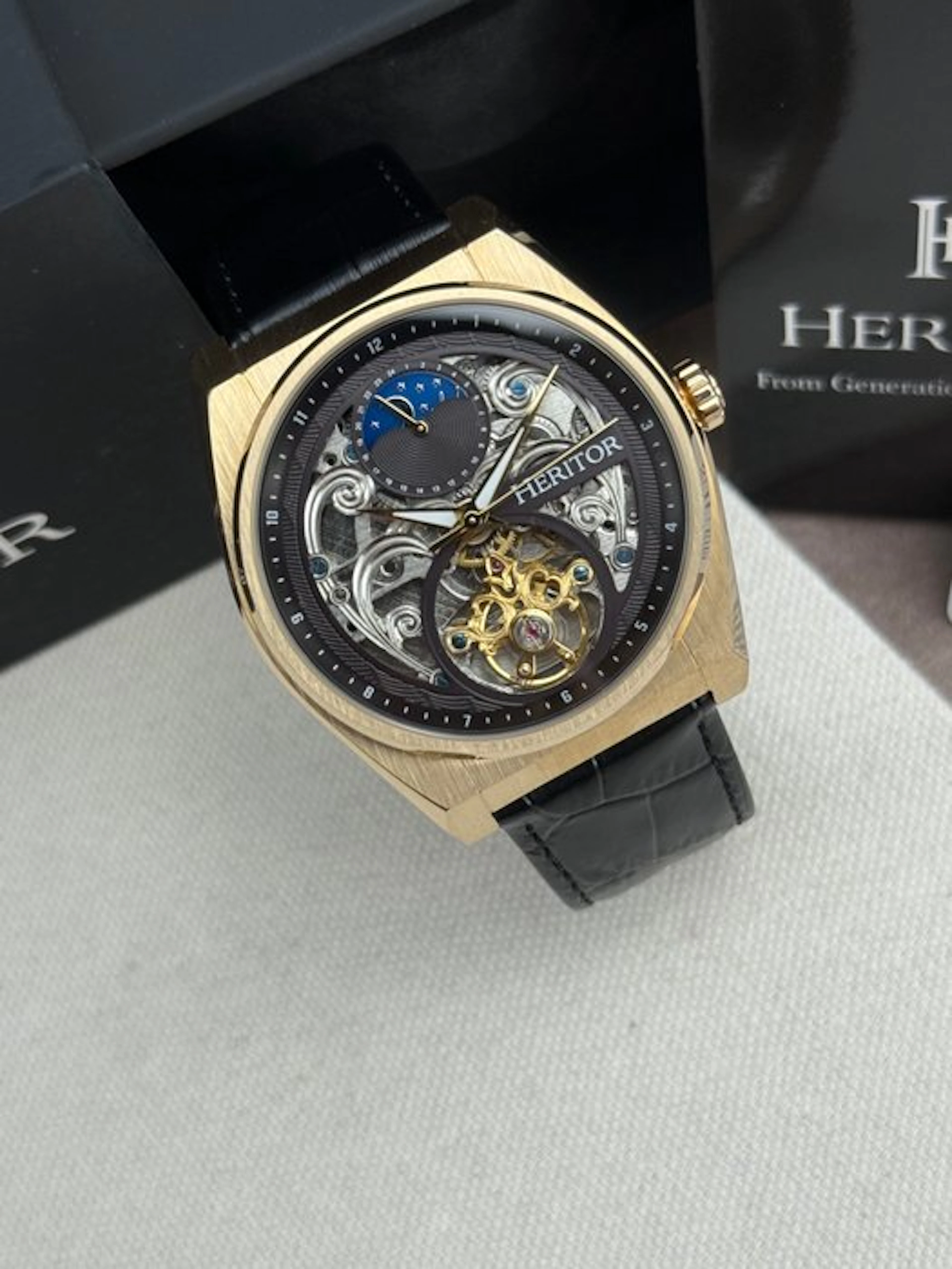 Heritor - Heritor Automatic Daxton Skeleton - Black/Gold...