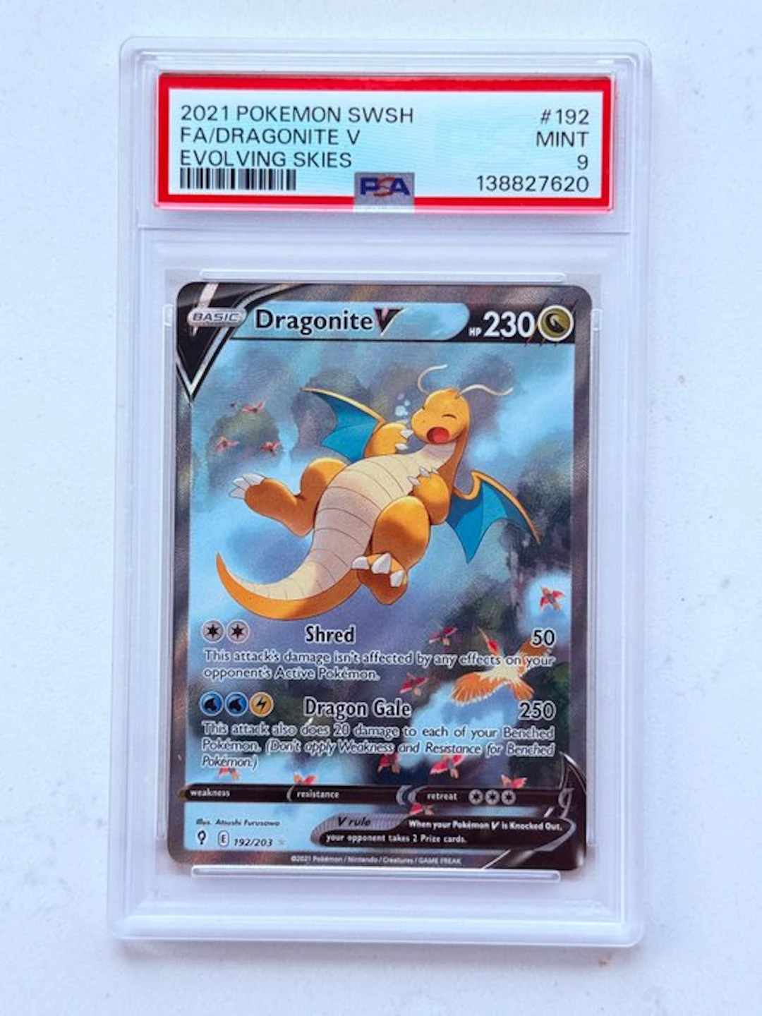 Pokémon - 1 Graded card - Dragonite 192/203 Foil - PSA 9 - Sword & Shield