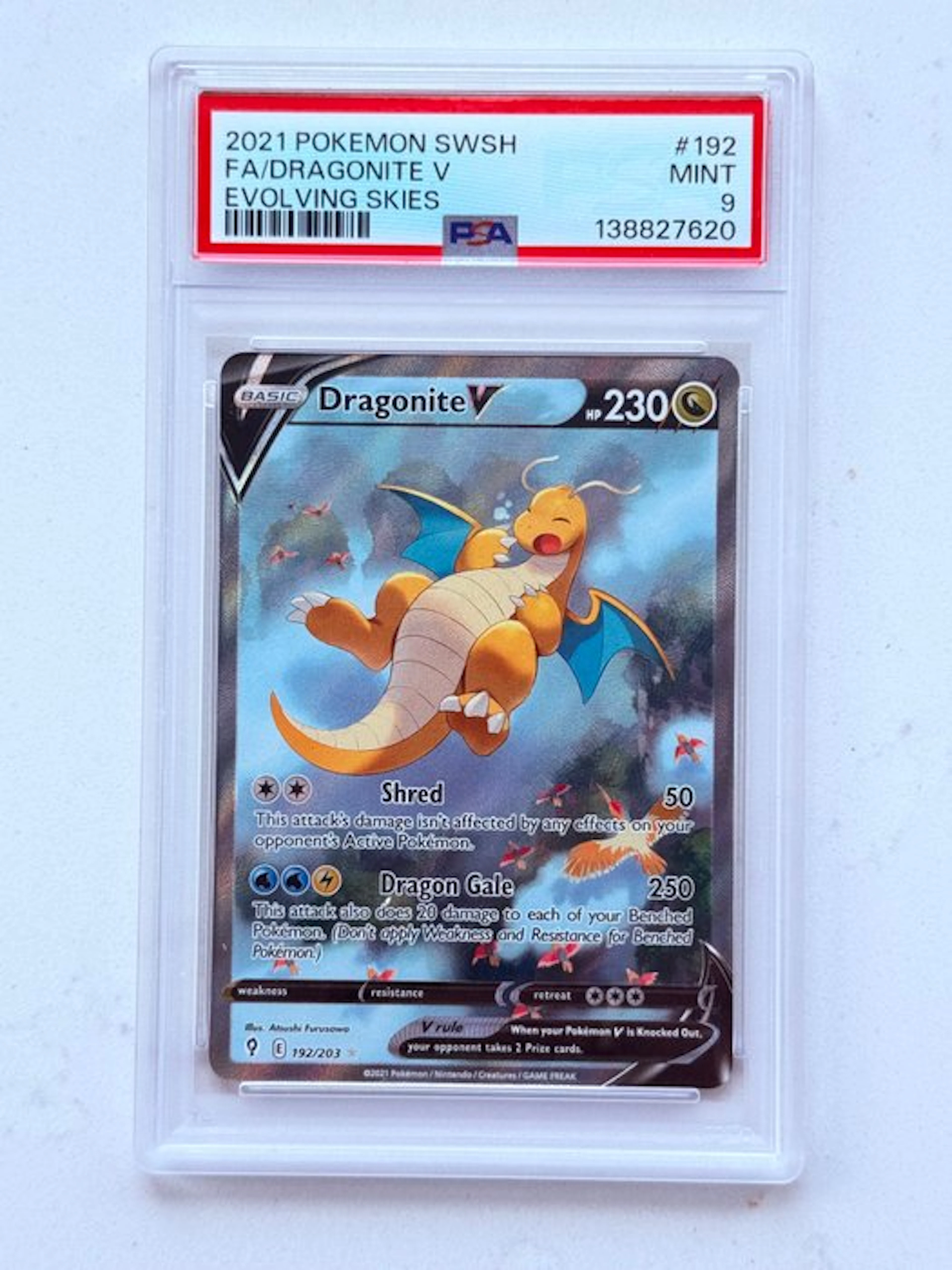 Pokémon - 1 Graded card - Dragonite 192/203 Foil - PSA 9 - Sword & Shield