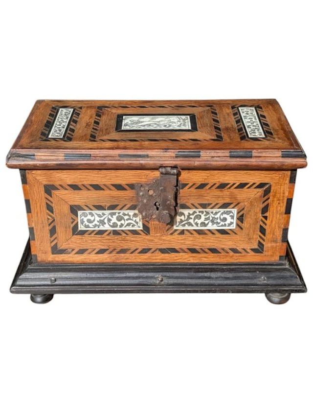 in renaissance style - Casket - Wood, Bone