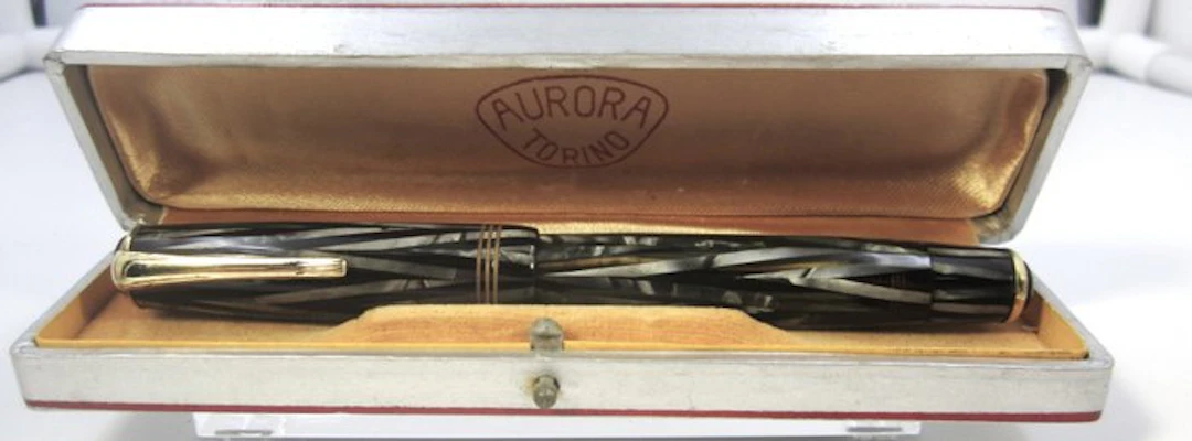 Rara e Pregiata Aurora "Optima" celluloide a "Rombi...