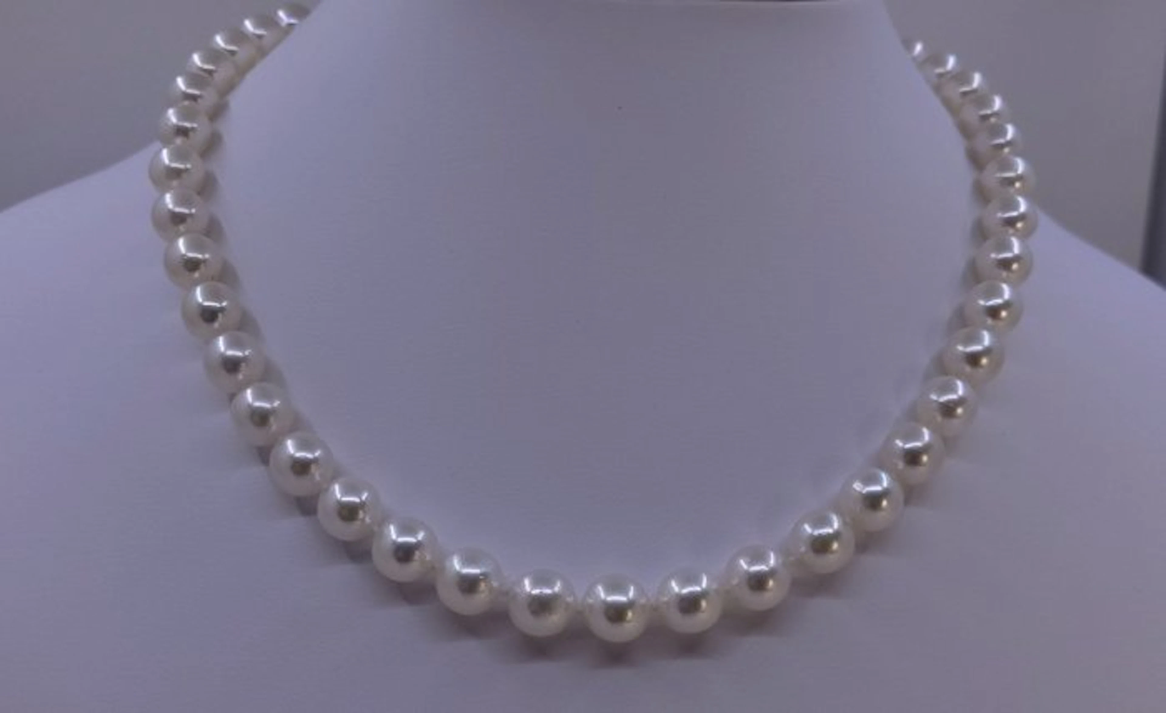 Necklace ALGT Certified Akoya Pearls - 8.5x9.0mm