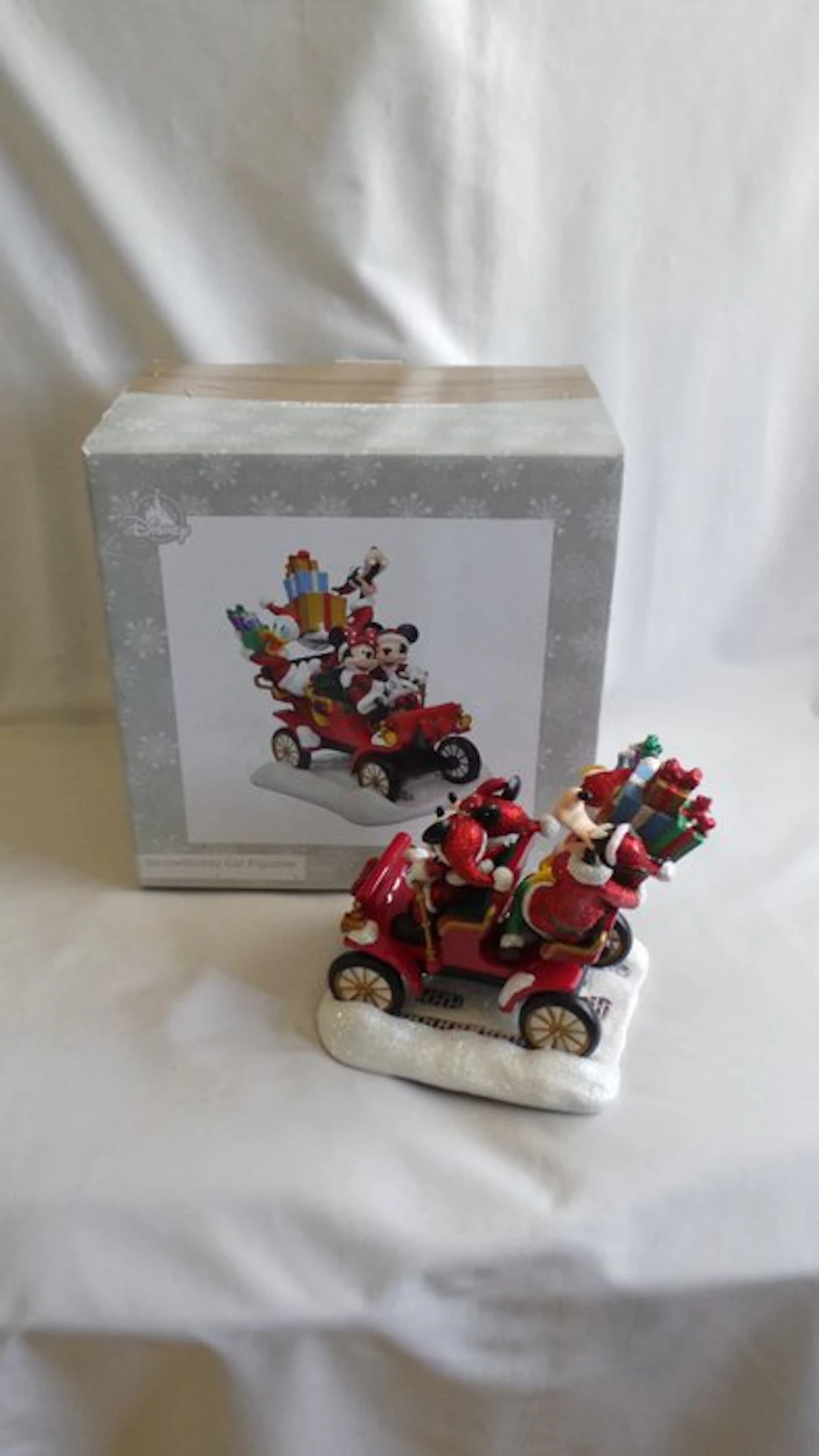 Disney - Mickey Mouse - Une figurine - Mickey Minnie...