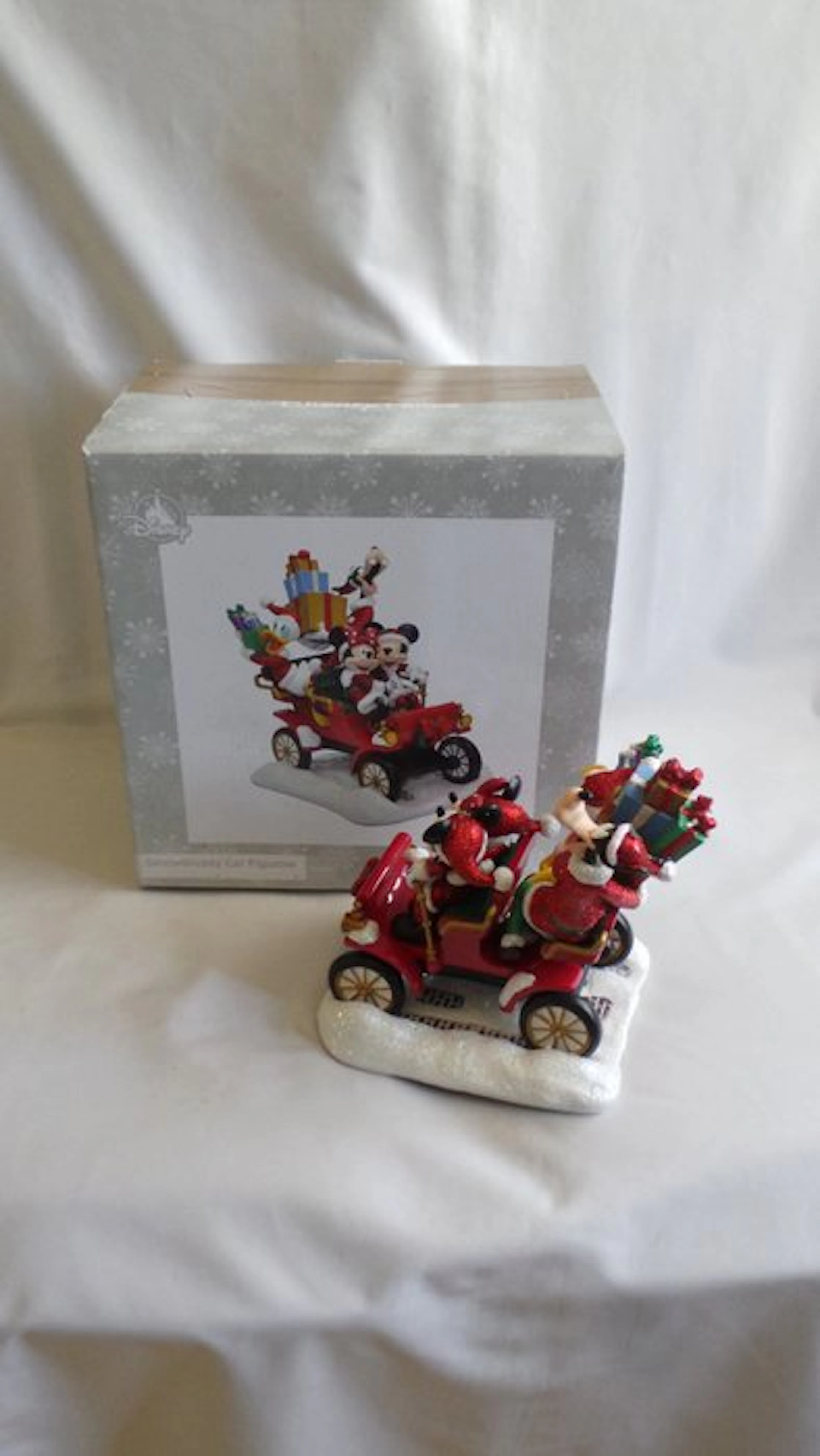 Disney - Mickey Mouse - Une figurine - Mickey Minnie...