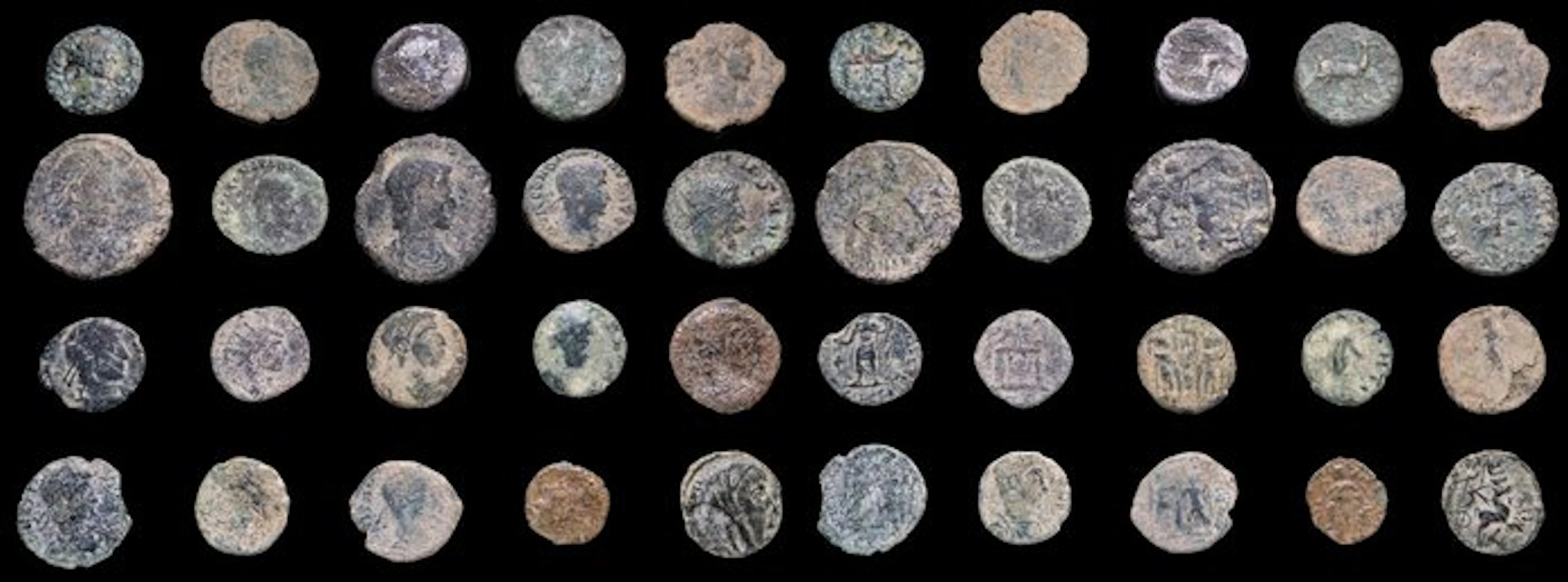 Roman Empire Lot of 20 coins minted between the 3rd and 4th centuries AD