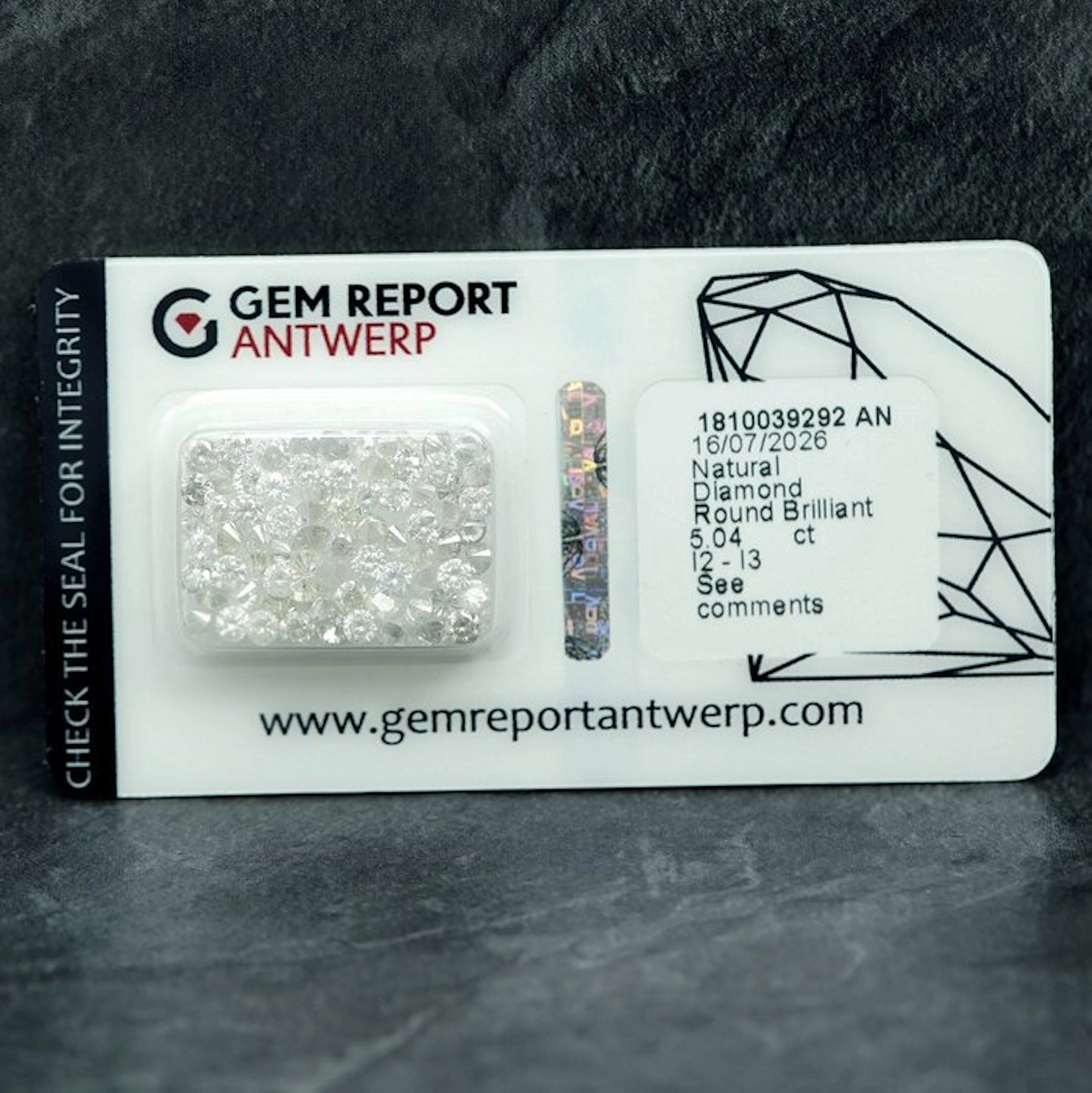 No reserve price - 76 pcs Diamond (Natural coloured)...