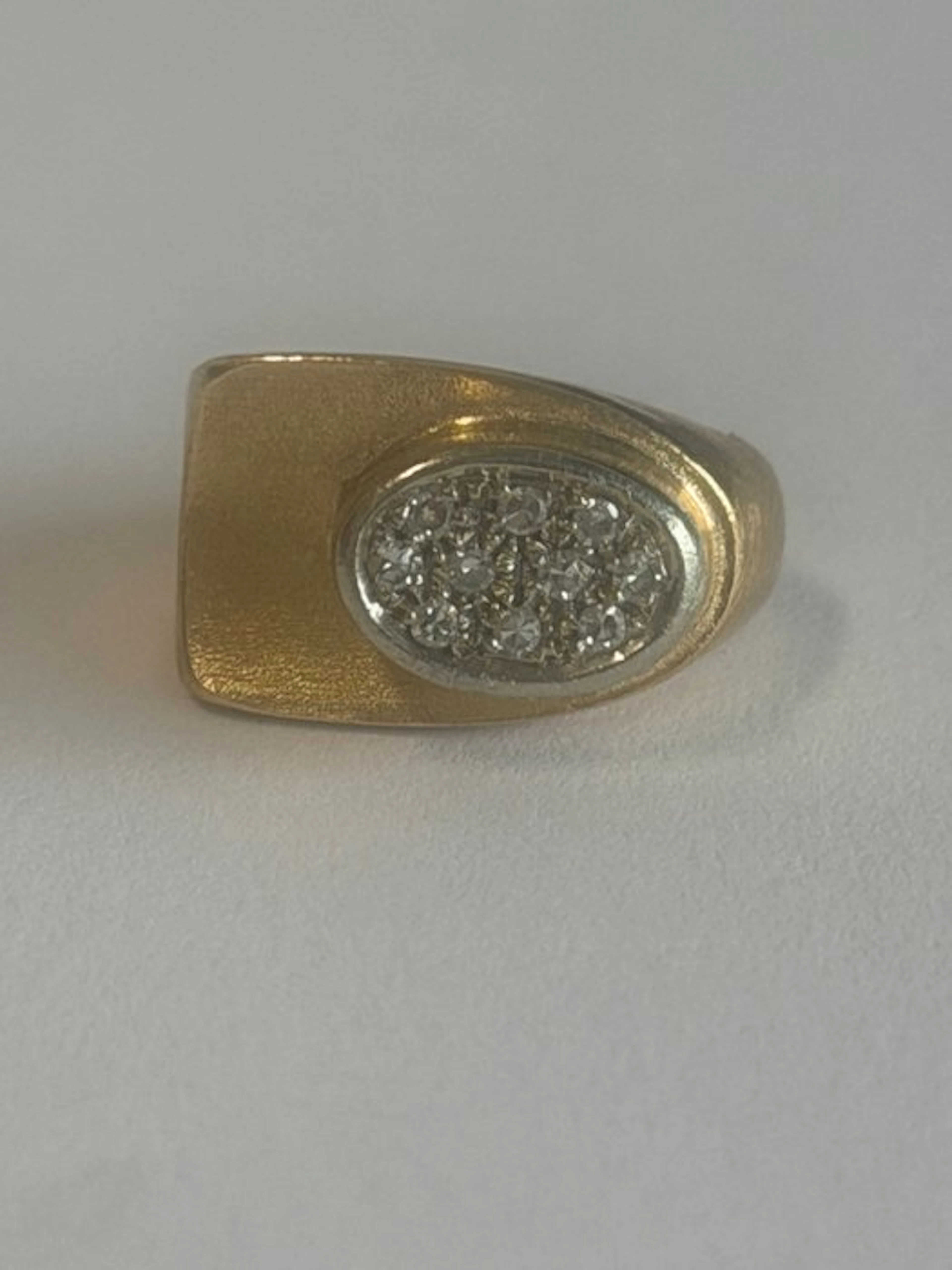Ring - 18 kt. Yellow gold - Diamond