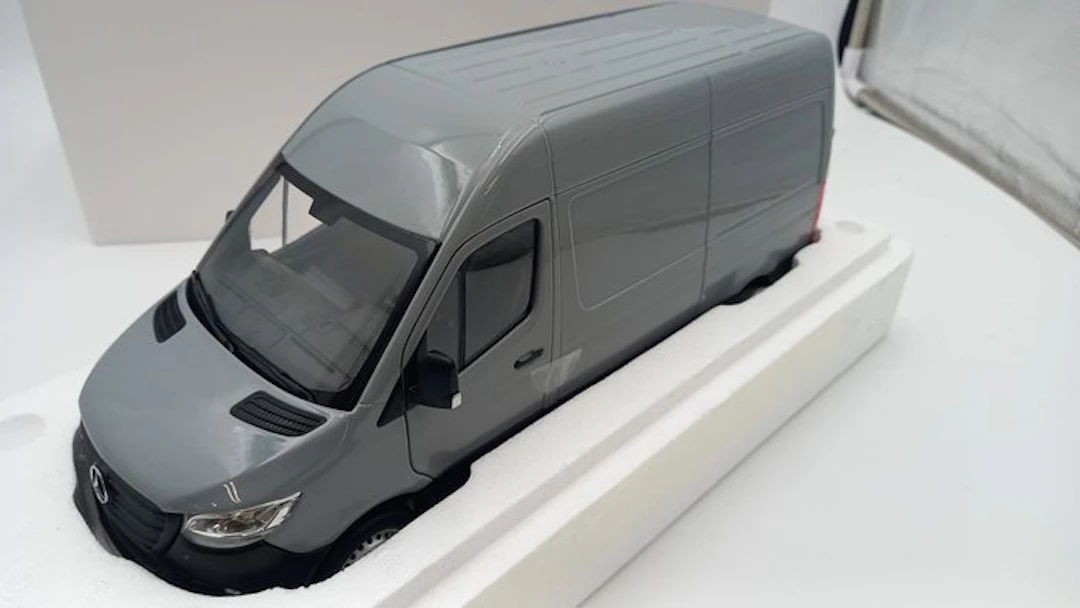 Norev 1:18 - Model car - Mercedes-Benz Sprinter 2018 - (cod.P16)