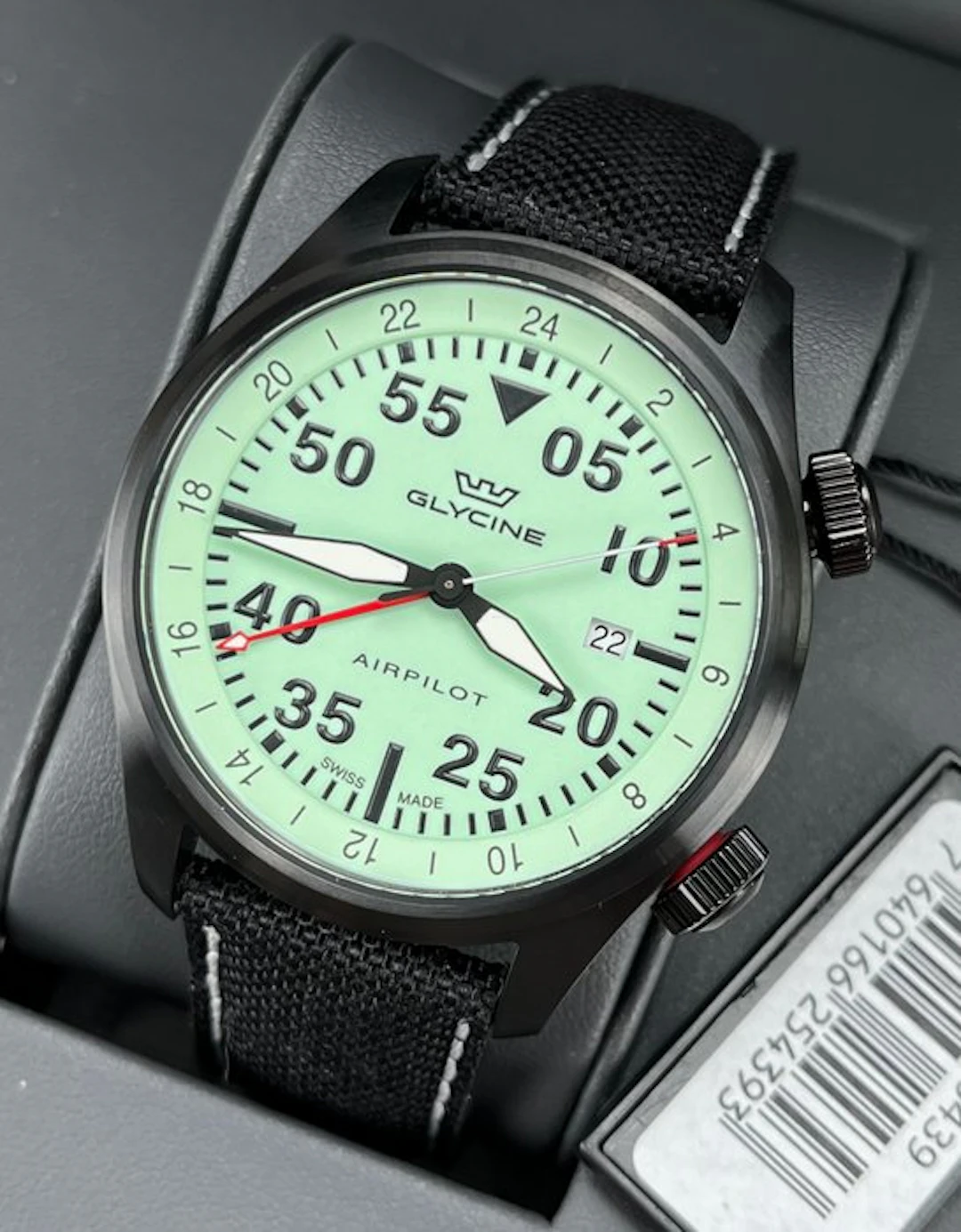 Glycine - Airpilot GMT Date Green - GL0439 - Men - 2020-2025