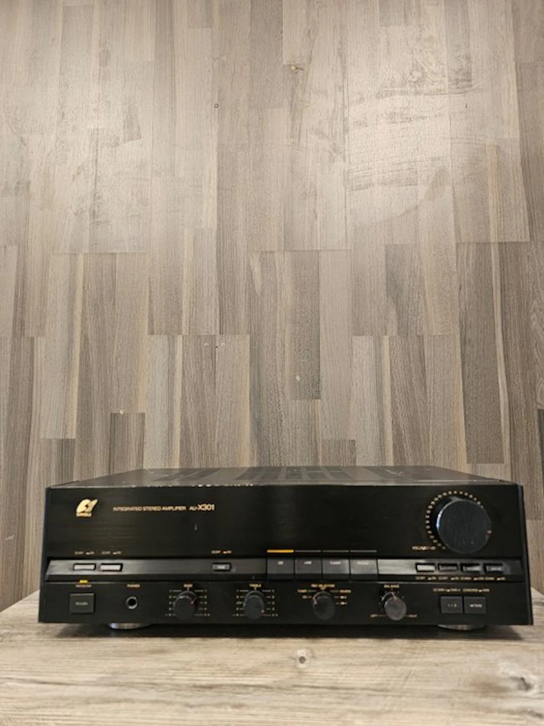 Sansui - AU-X301 Solid state integrated amplifier