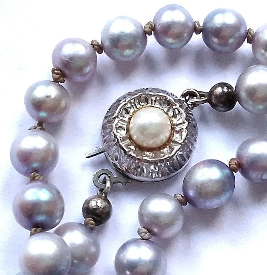 No reserve price - String of beads 8 kt white gold...
