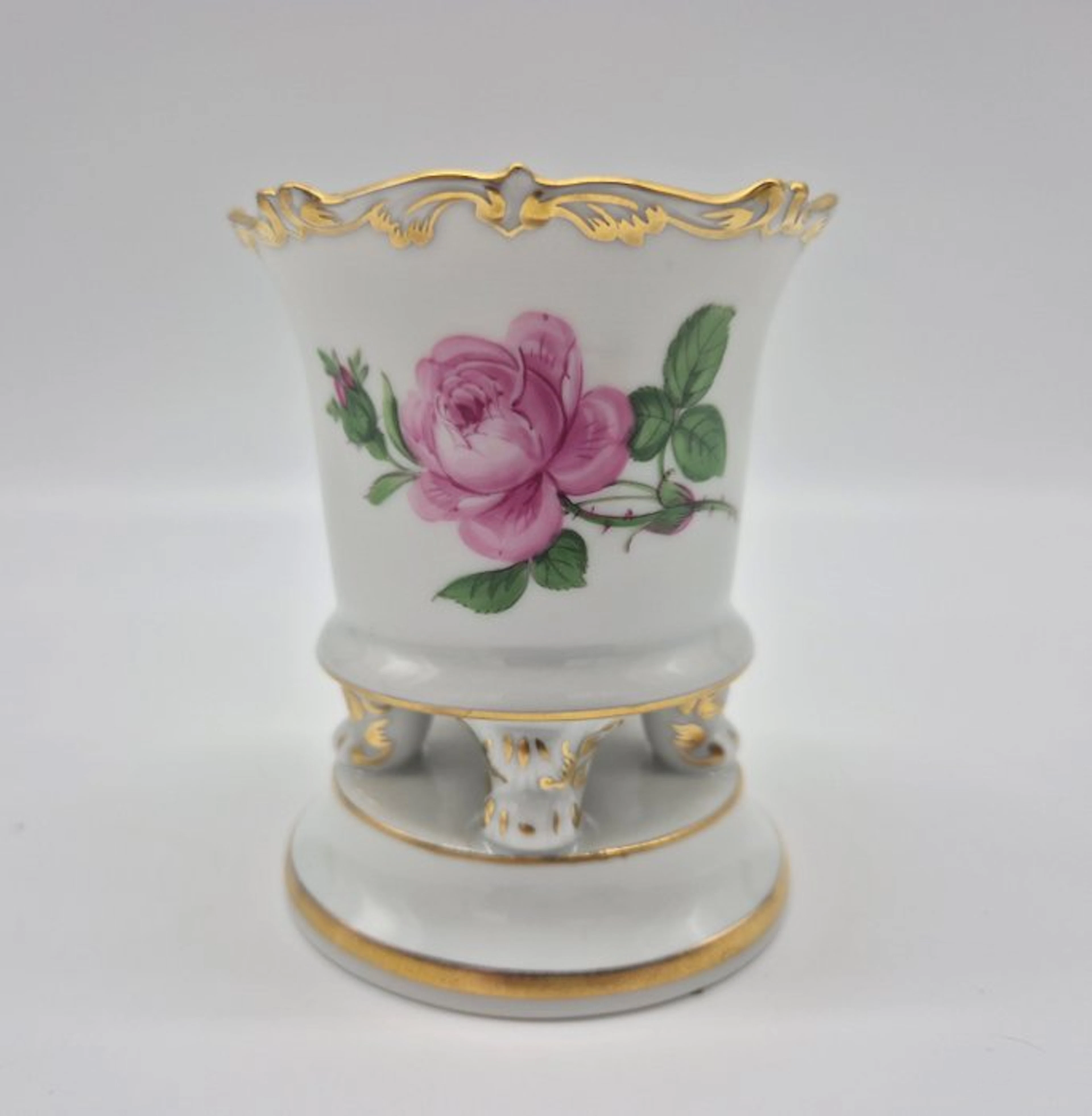 Meissen - Kleine Prunkvase Rote Rose, 1. Wahl - Vase - Porcelain