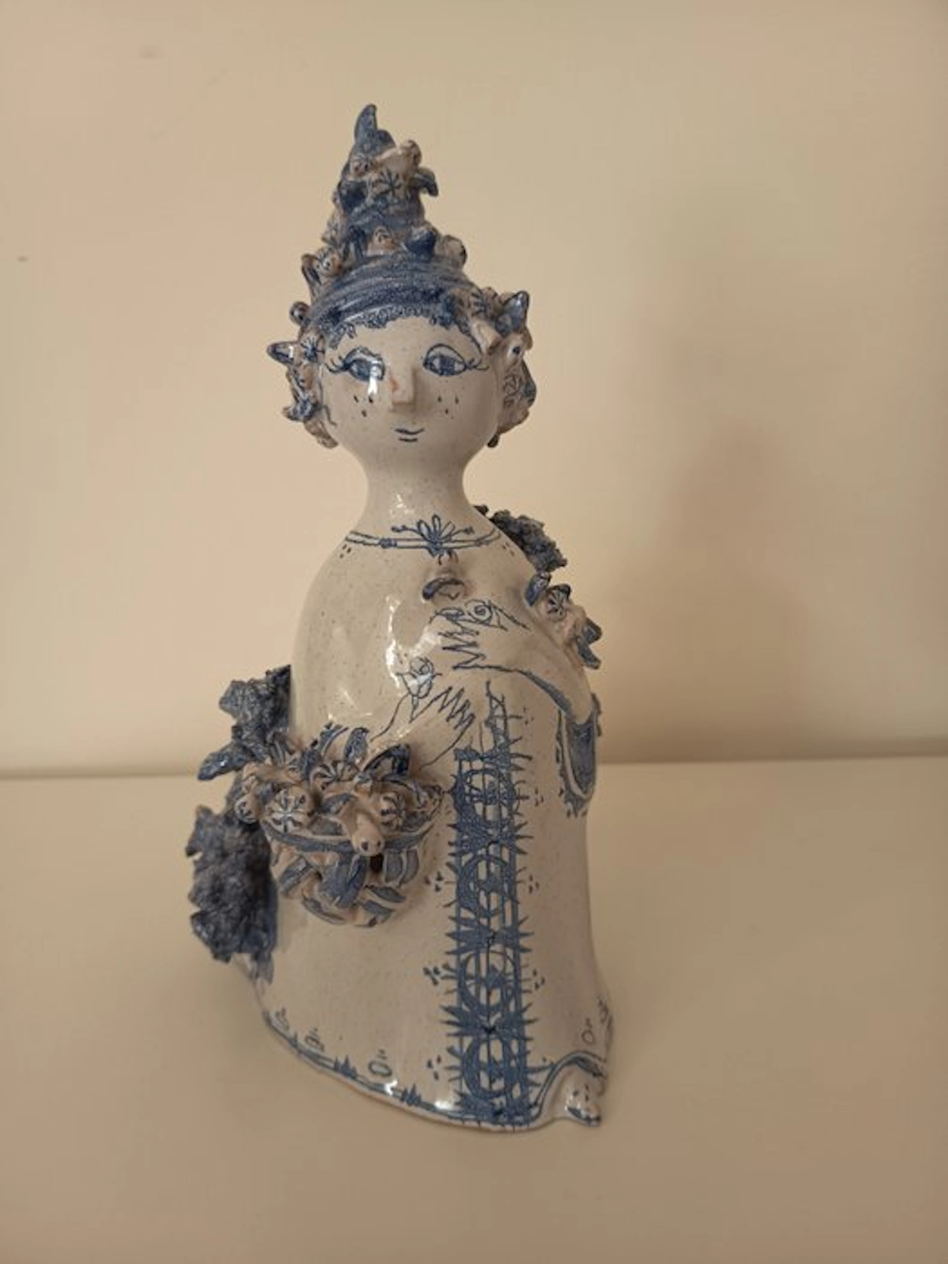 Bjorn Wiinblad - Figurine - "Aunt Ella" (Moster Ella) - Ceramic
