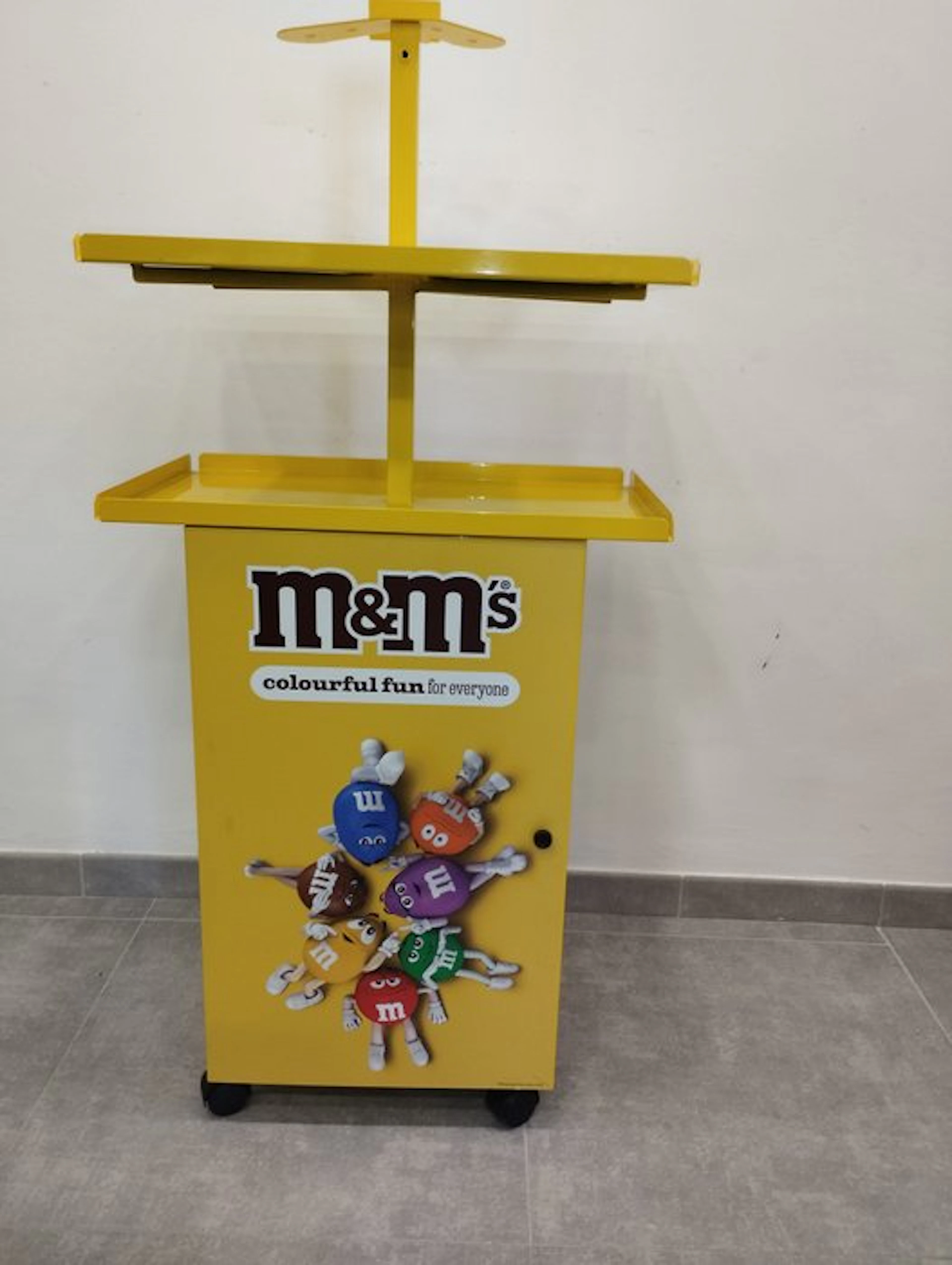m&m - POS (point of sale advertising object) - M&M display