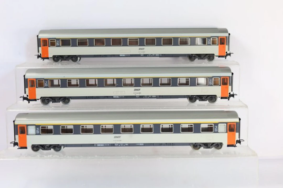 Märklin H0 - 4161 - Model train passenger carriage (3)...