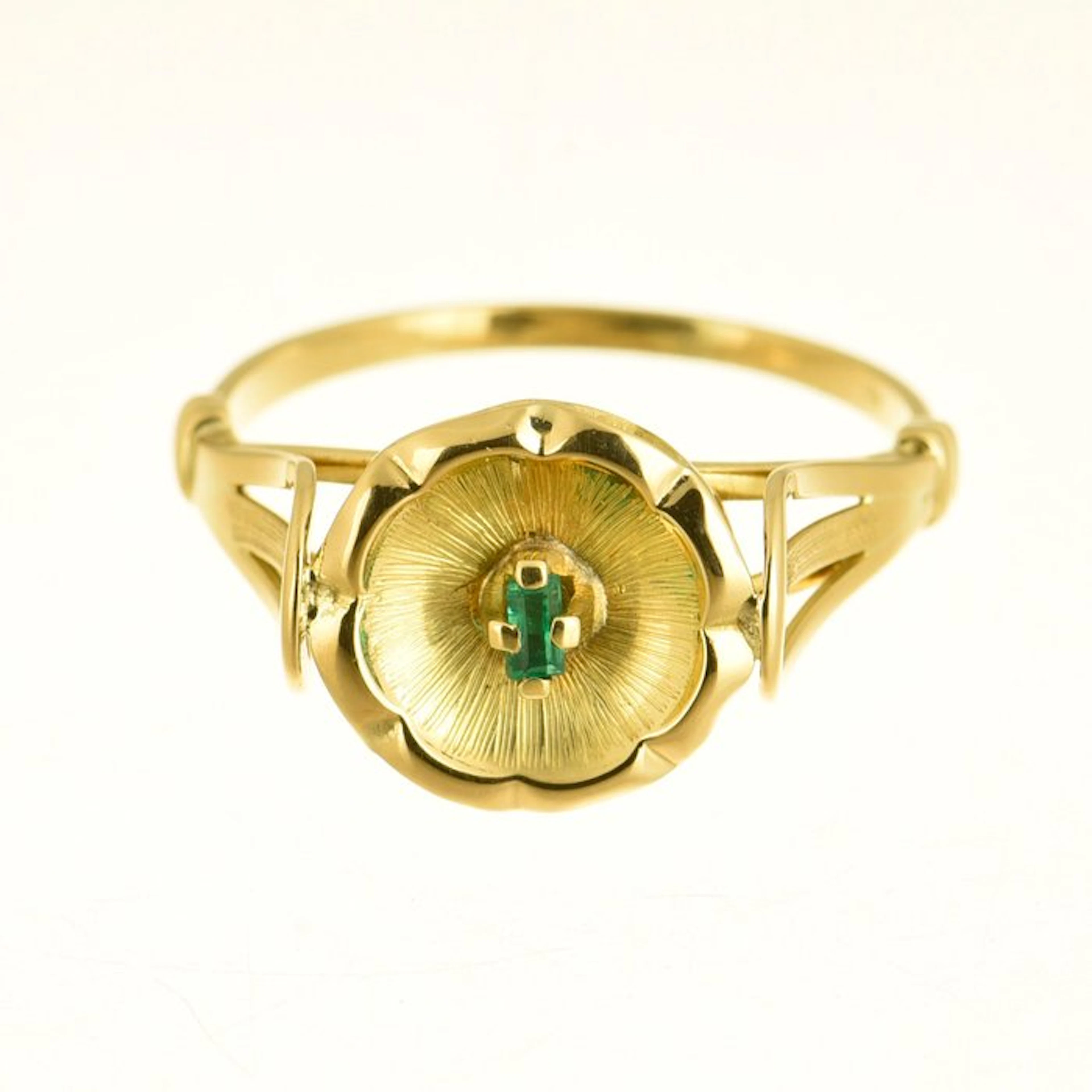 Ring - 18 kt. Yellow gold Emerald