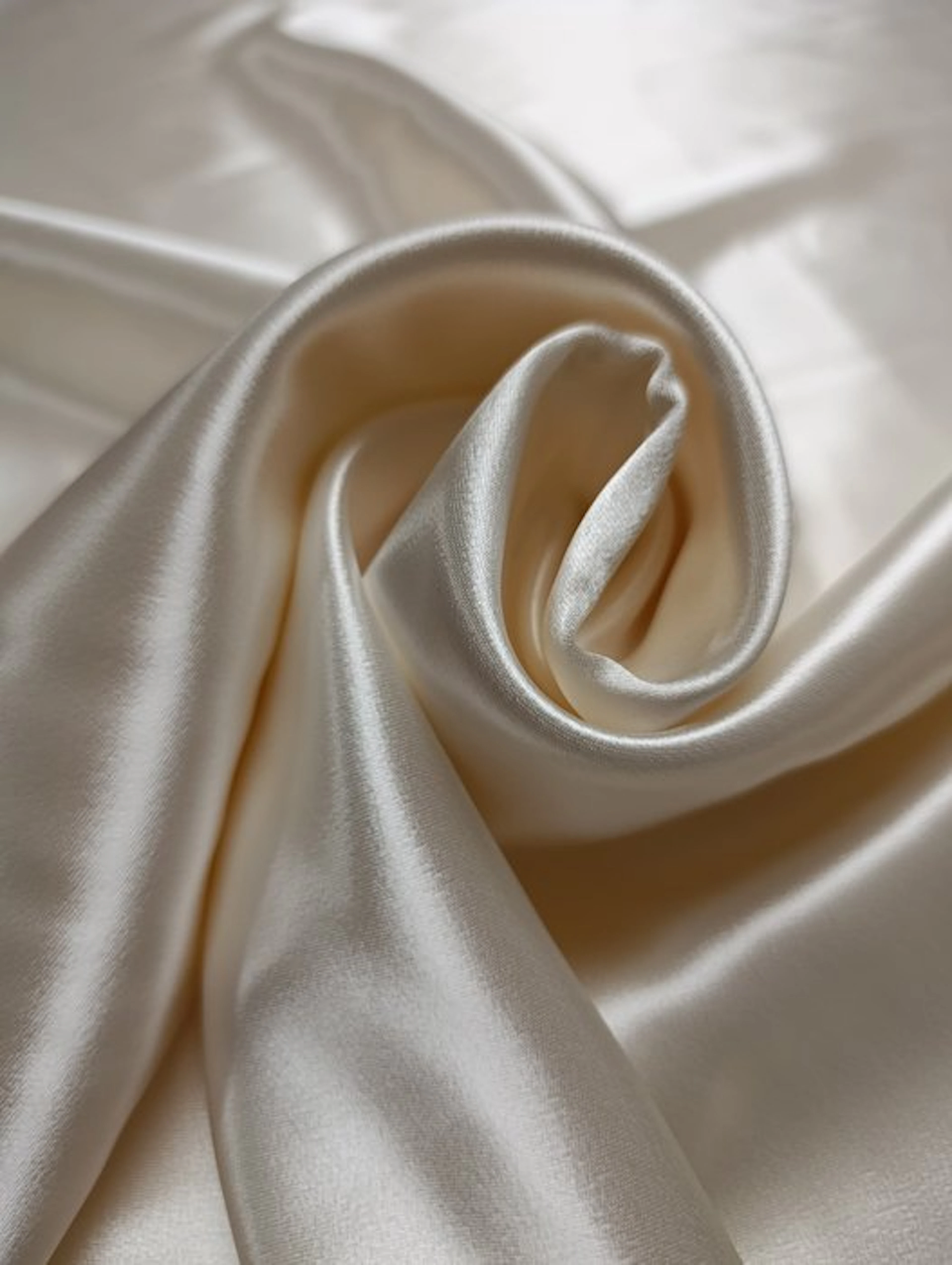 B571 - 490 x 140 cm - Raso di Pura Viscosa 100% –...