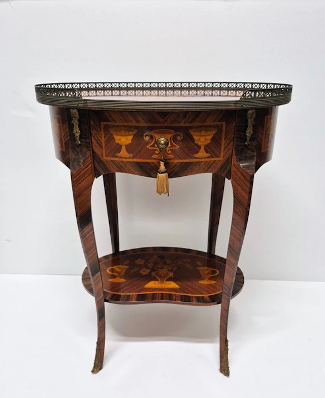 Centre table - Wood, Brass, Inlays - Inlaid smoky service
