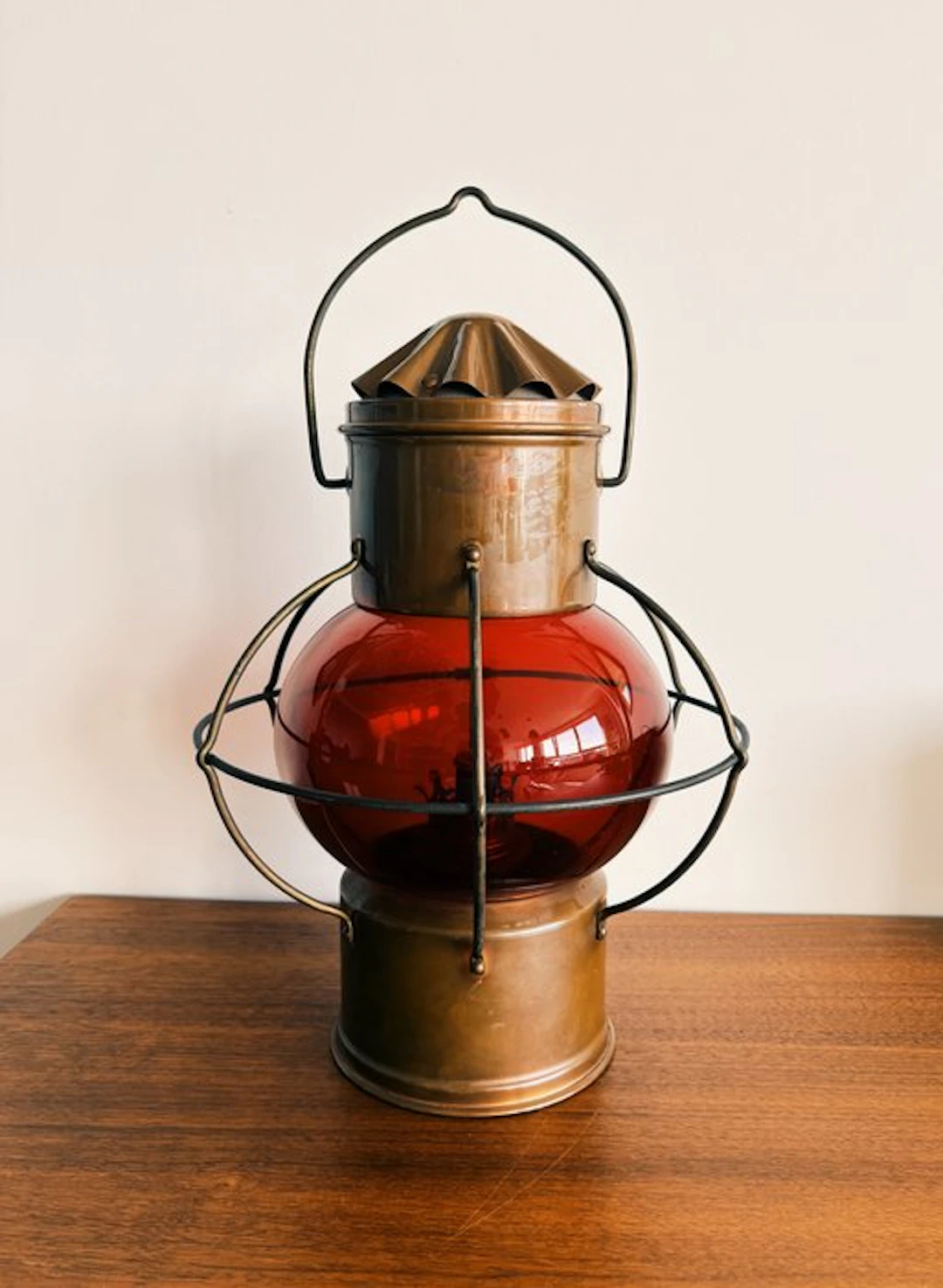 Anchor lamp, Ship's cabin light - Brass, Copper, Red Glass