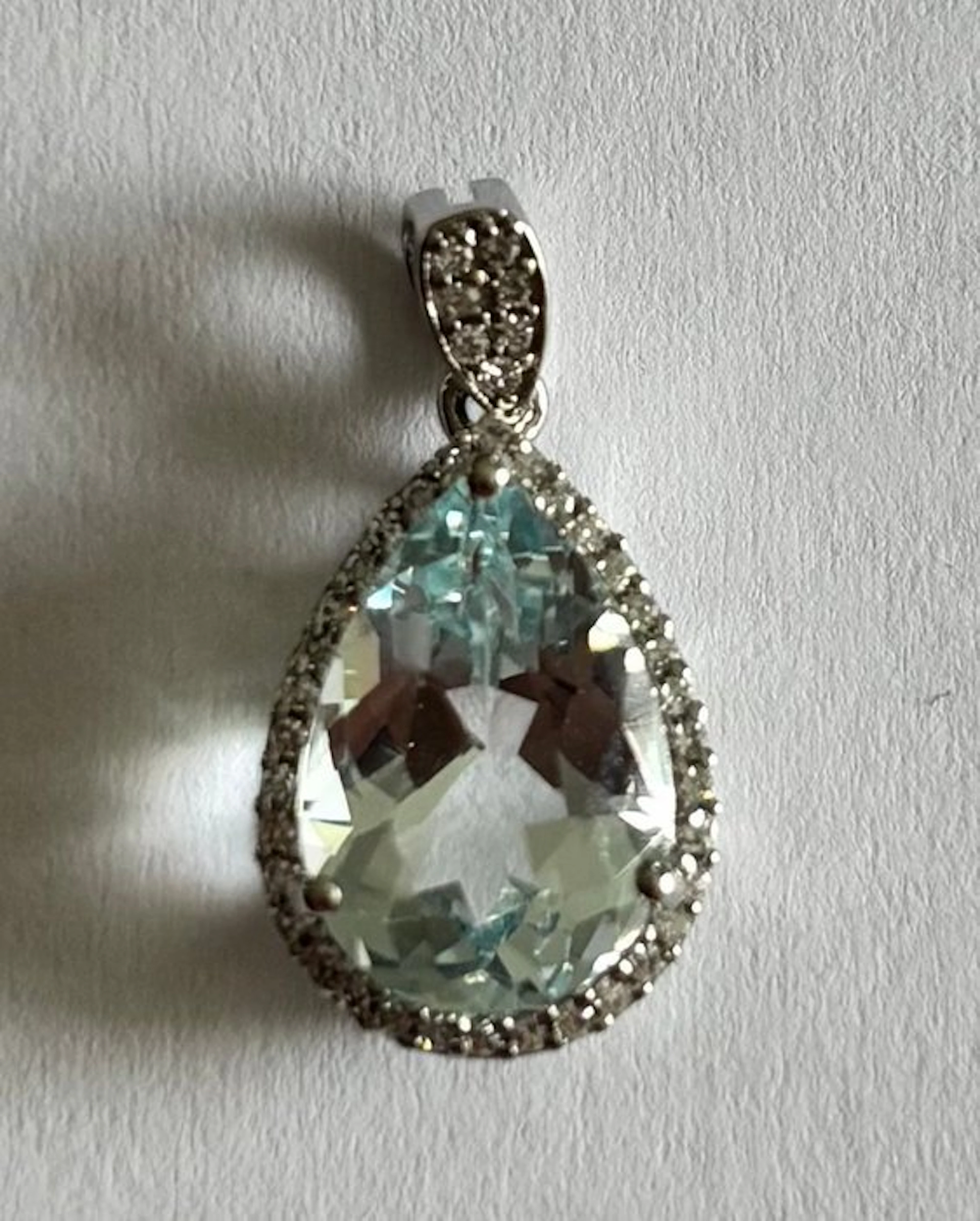 Pendant Platinum - 3.00ct. tw. Aquamarine - Diamond