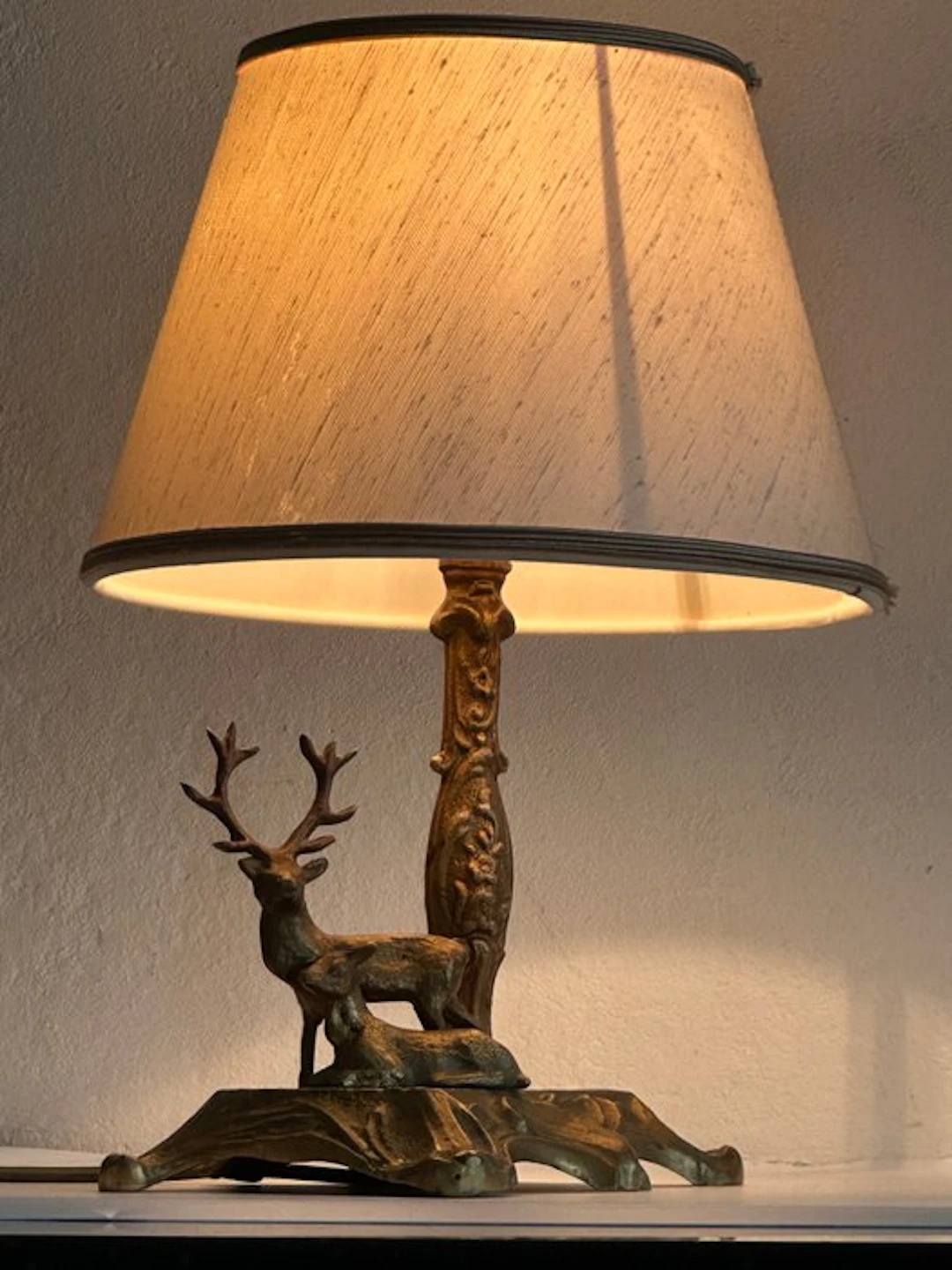 Table lamp - Bronze - Table lamp with sculptures