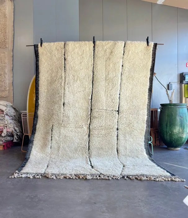 Mrirt – Contemporary Moroccan Minimalist Wool Rug...