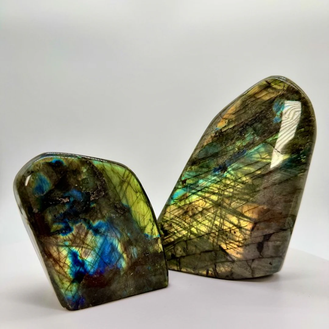 Magnificent Labradorite Duo Carving - Height: 130 mm...