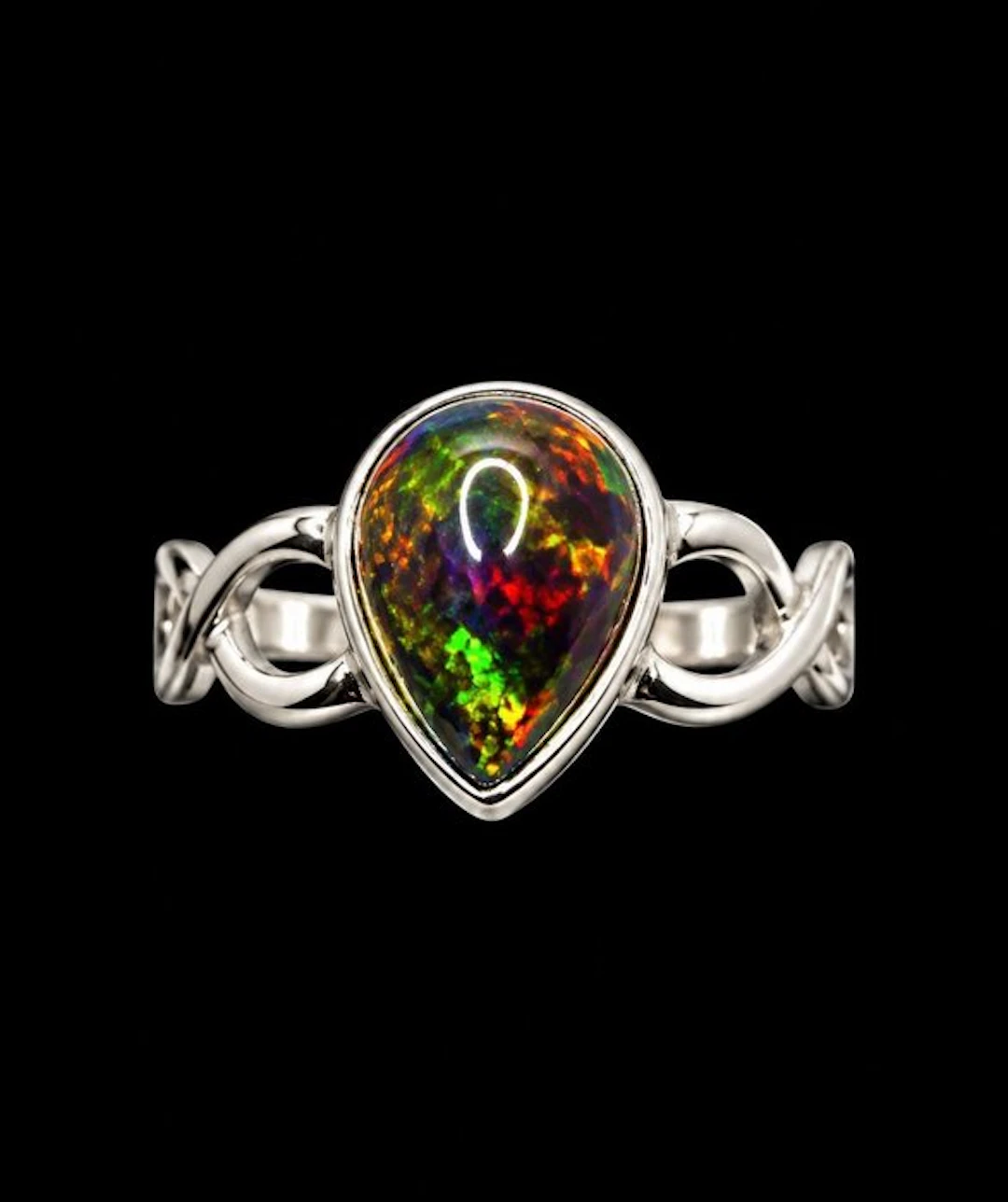 Black Welo Opal Ring in 925 Silver - Ring