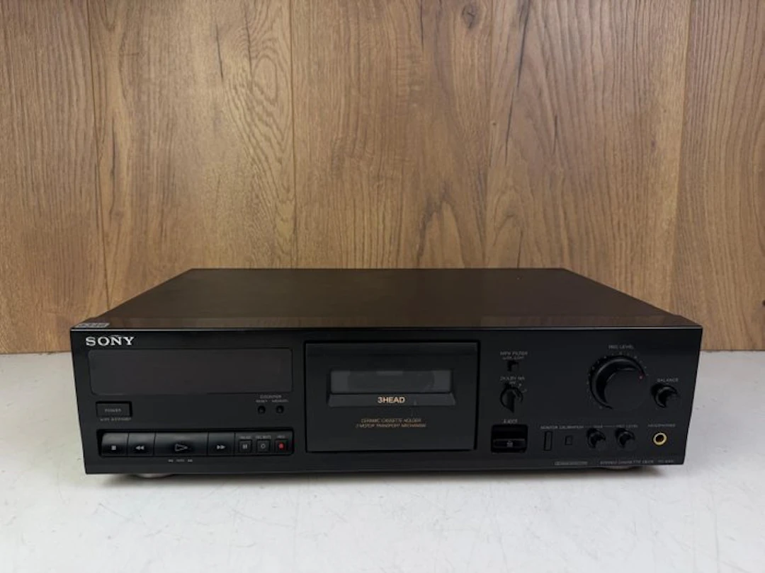 Sony - TC-K411 - 3 Head Audio-cassette deck