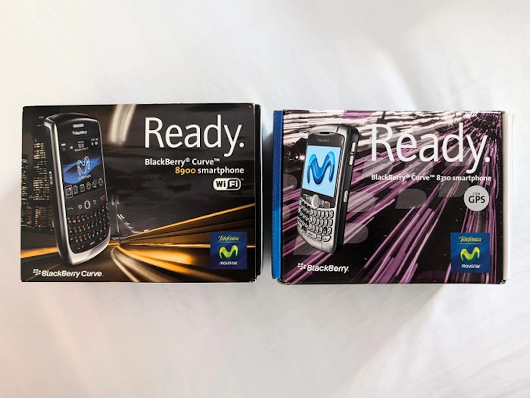 Blackberry BlackBerry Curve 8900 - Mobile phone (2) - In original sealed box