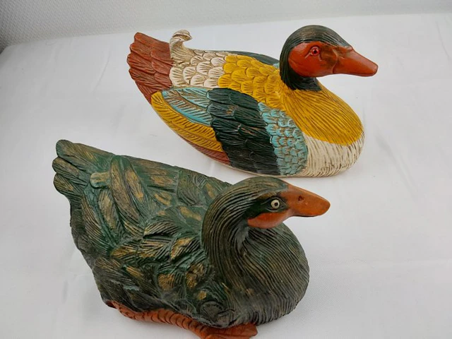 Duck decoy - Set van twee handgesneden en...