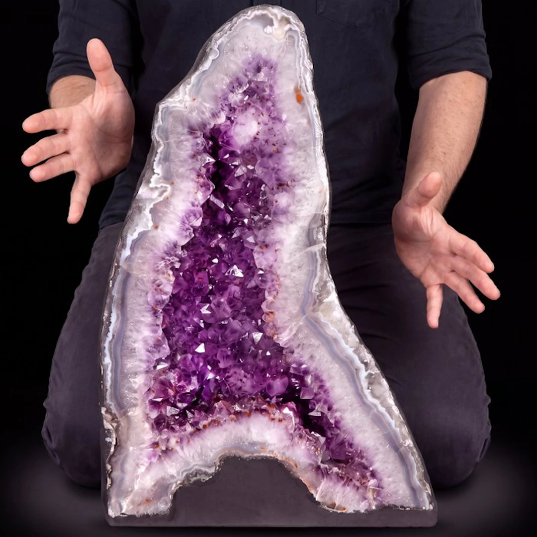 Vivid Amethyst - 43x28x15 cm - Geode- 17.2 kg