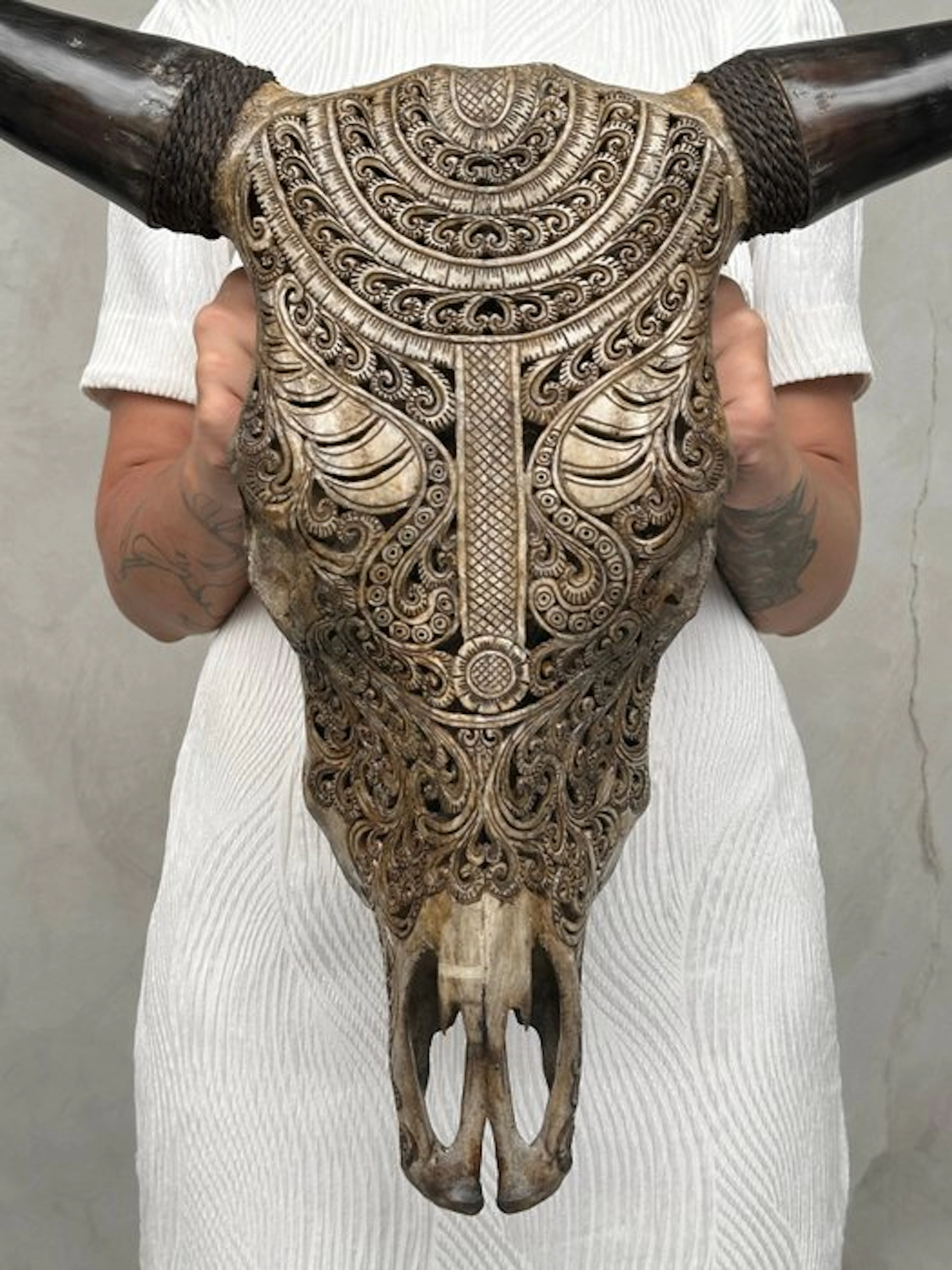 NO RESERVE PRICE - Authentic Large Brown Hand-Carved Bull...