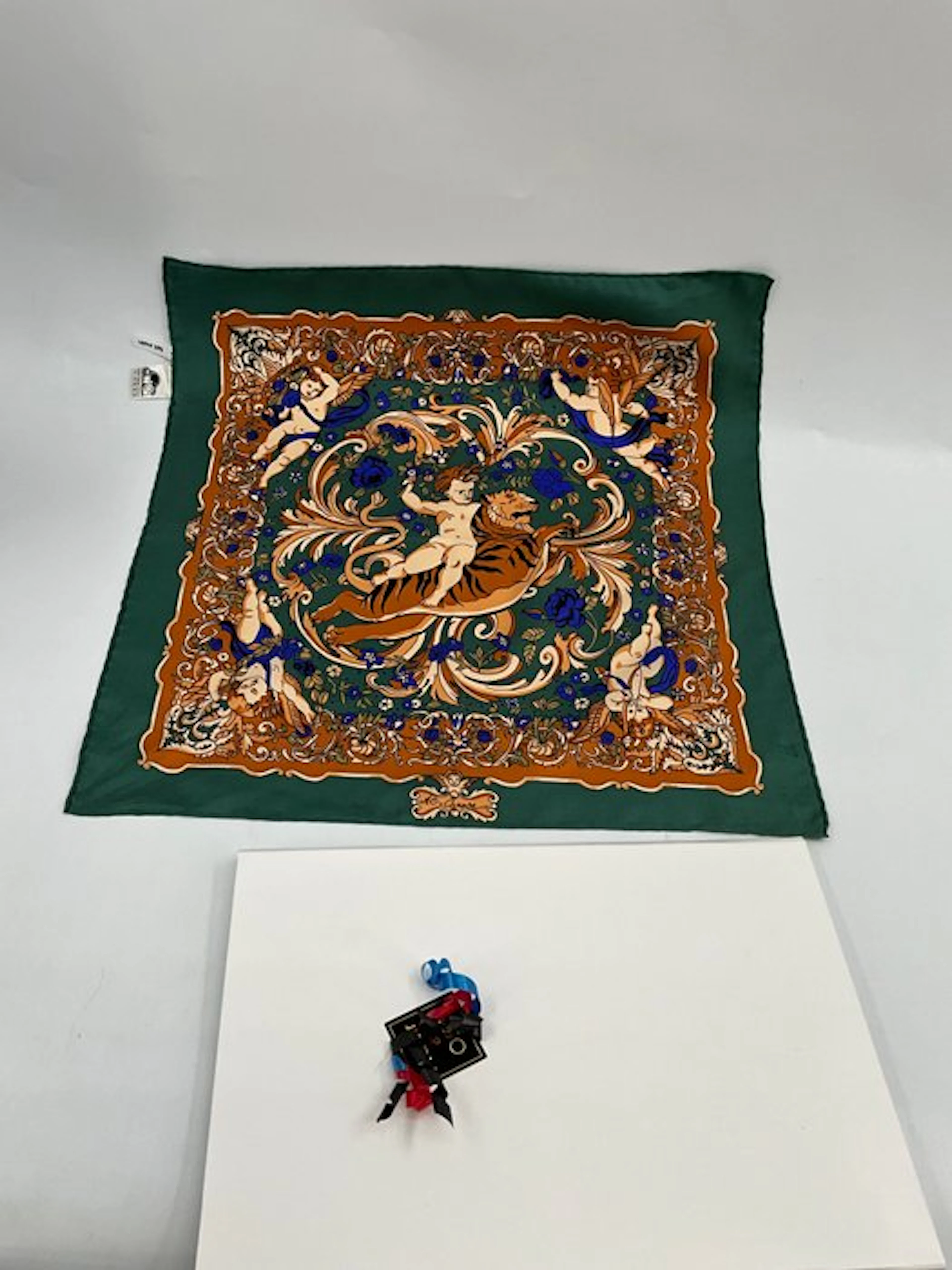 Other brand - Gavroche VINTAGE « BACCHUS VERT CANARD « CANOVA - Foulard