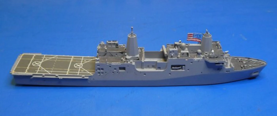 Argos 1:1250 - Model ship - Argos AS 102 Landing vessel LPD-17 USS San Antonio
