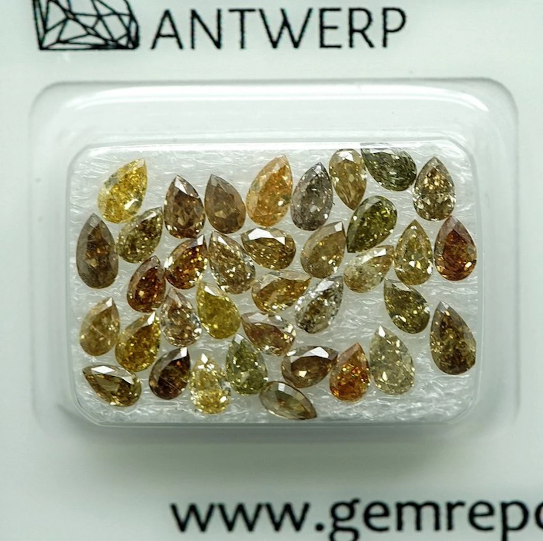 36 pcs Diamond (Natural) - 3.35 ct - Pear - VS1, I1 - Gem Report Antwerp (GRA)