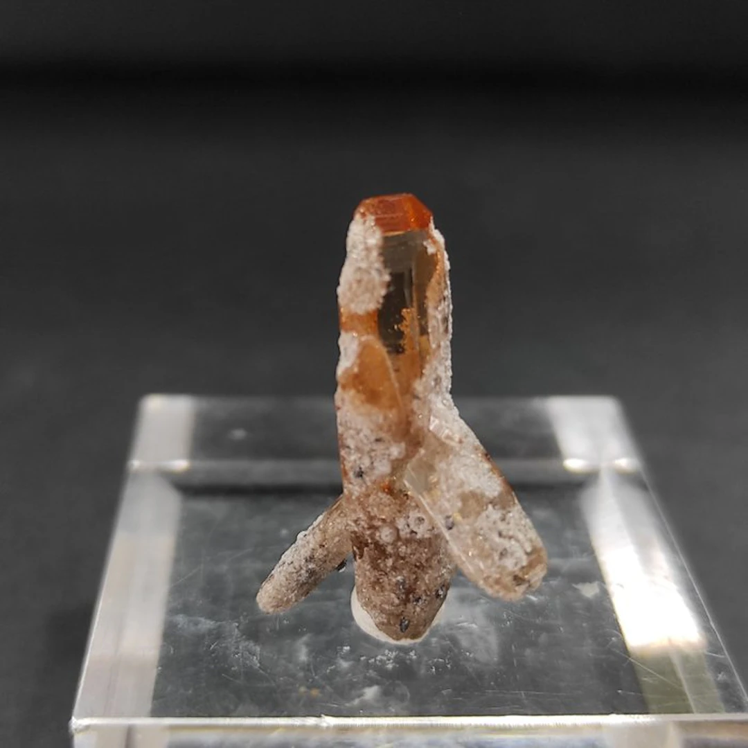 Topaz Crystal - Height: 2.7 cm - Width: 2 cm- 2.6 g - (1)