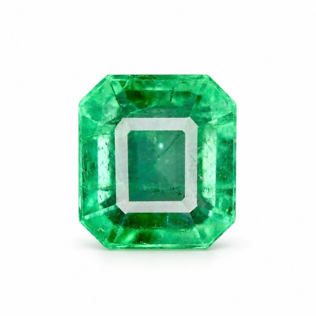 No reserve price Green Emerald - 0.88 ct - International...