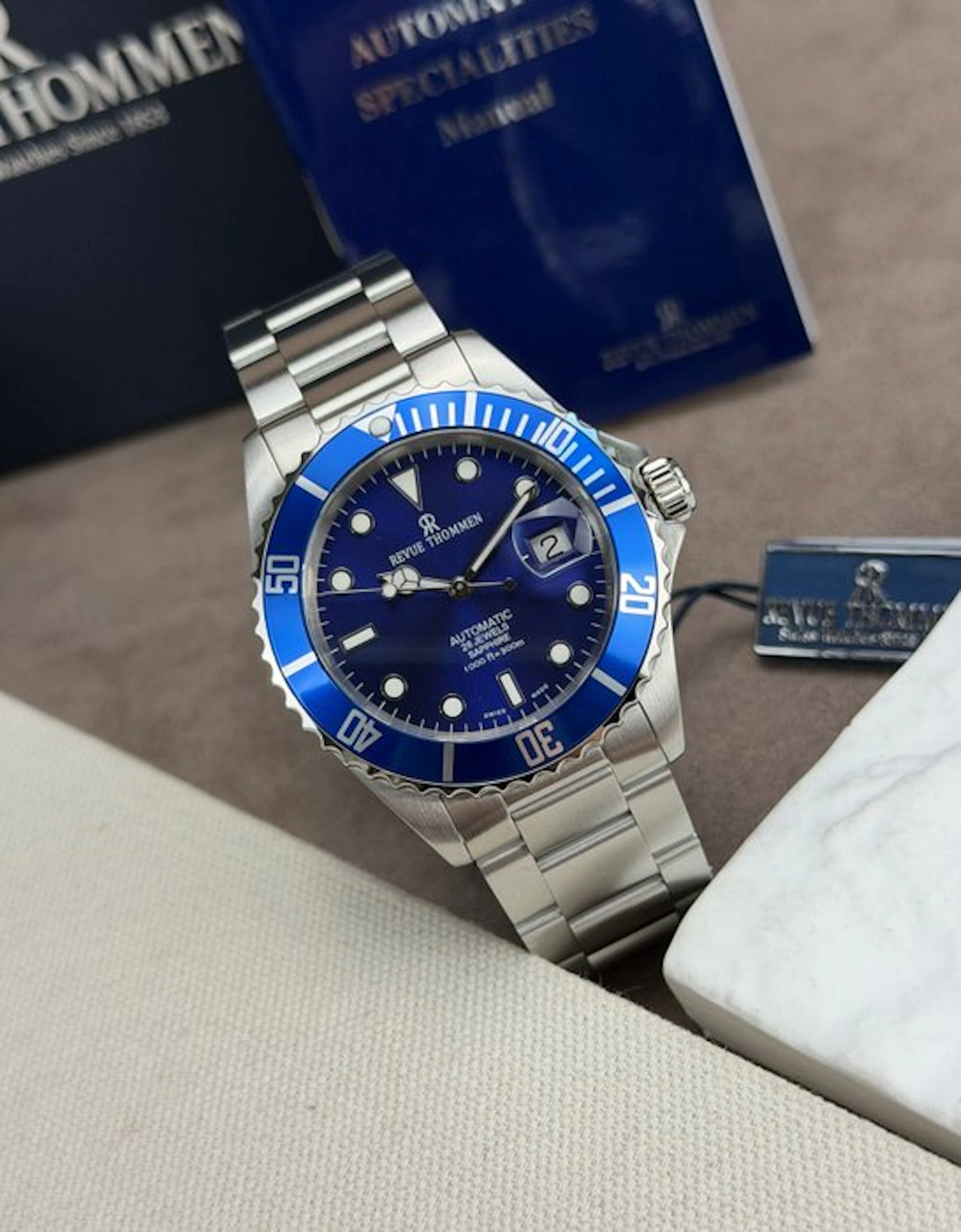Revue Thommen - Diver Automatic Date Silver/Blue - 175.712.128 - Men
