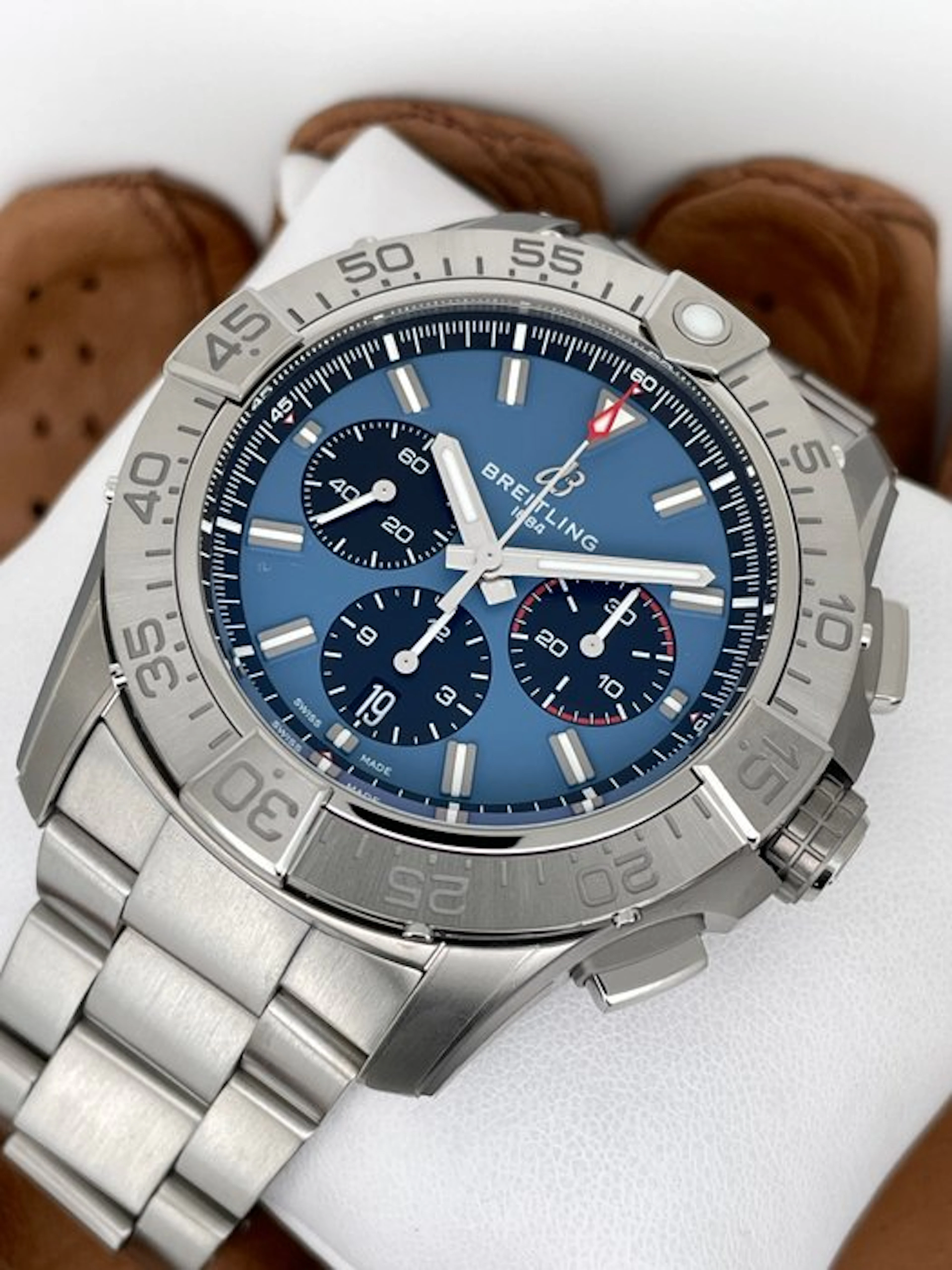Breitling - Super Avenger B01 Chronograph 46 - EB0148101C1E1 - Men - 2025+