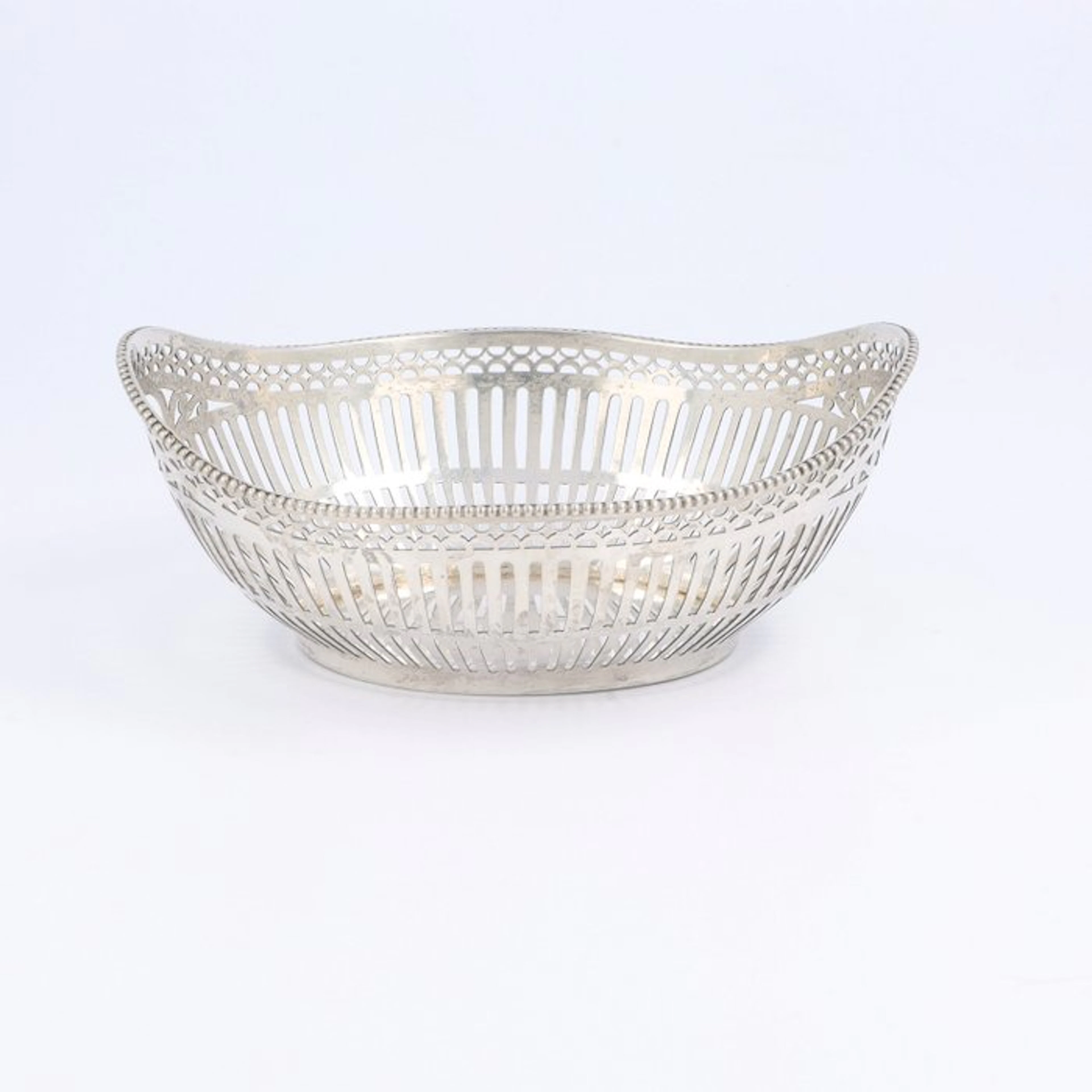 A. Presburg (1948) - Bonbon basket - .833 silver