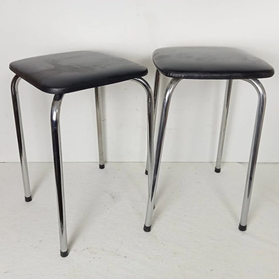 Stool (2) - Two vintage stools - chrome-plated steel with...