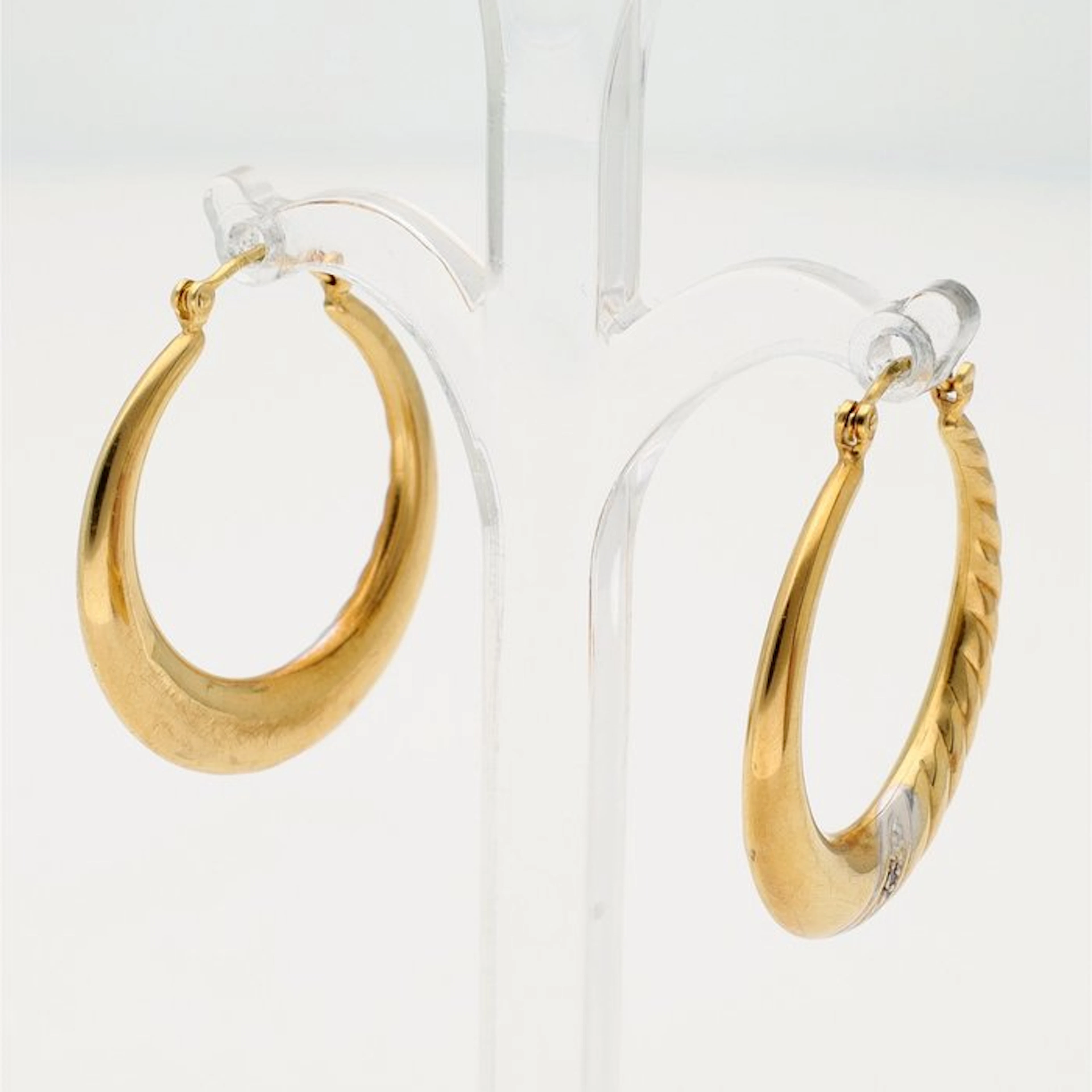 Earrings - 18 kt. Yellow gold Diamond (Natural)