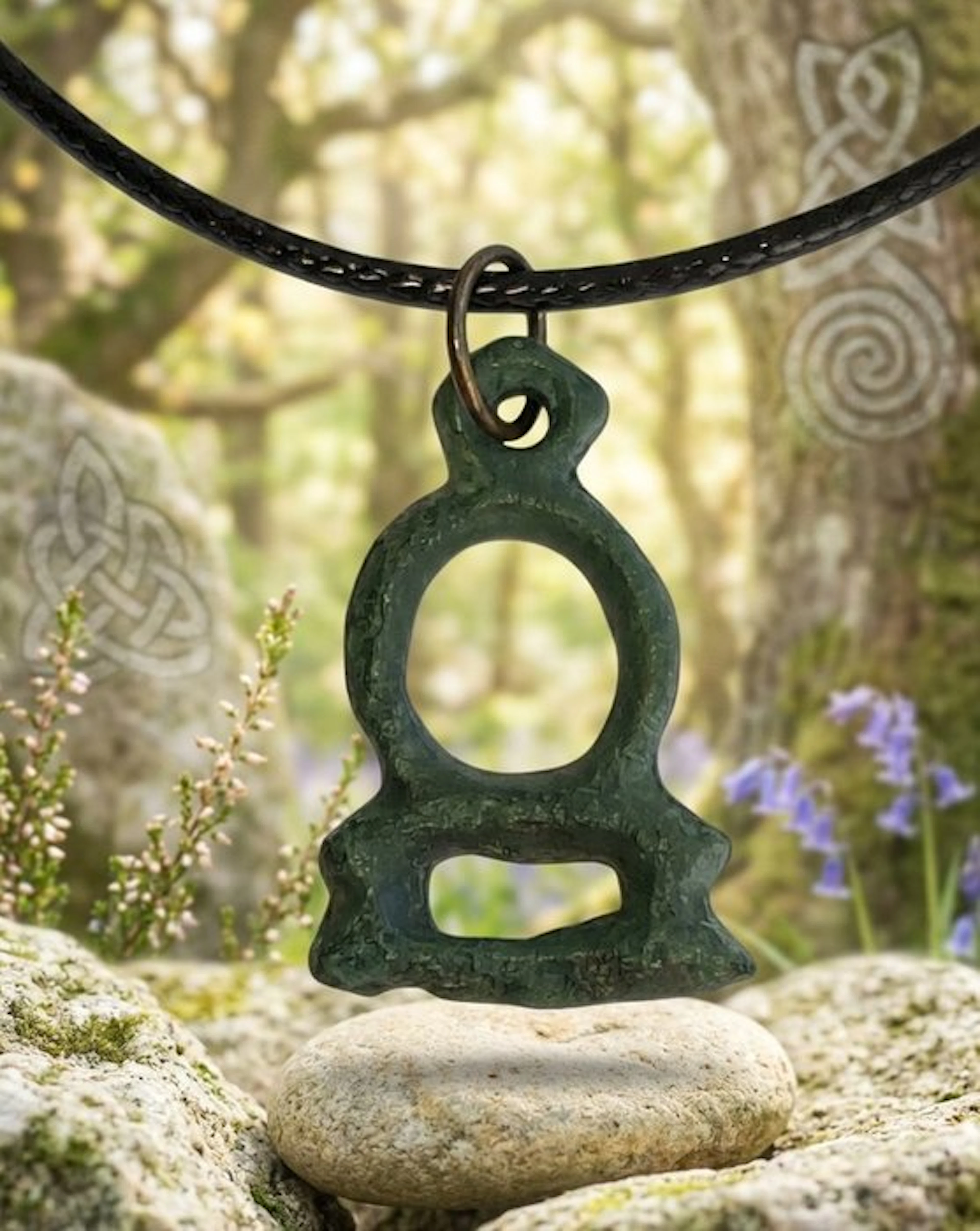 Celtic Bronze Beautiful pendant-amulet. Excellent condition. (No reserve price)