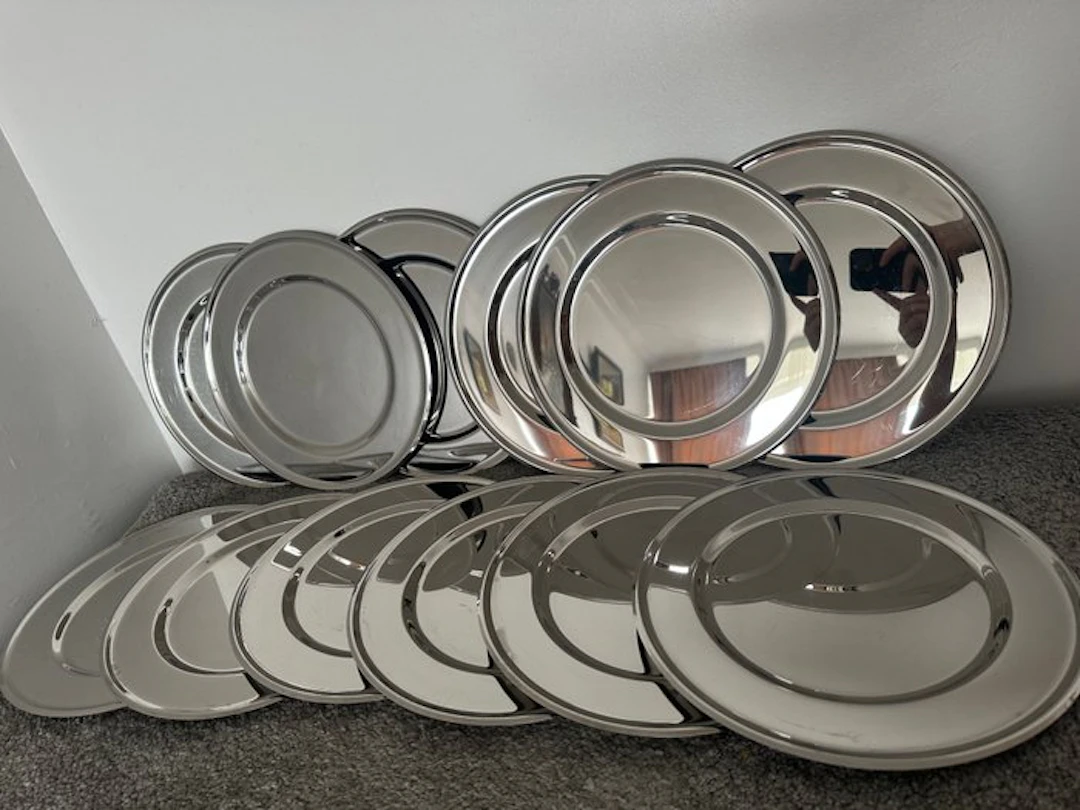Charger plate (12) - stainless steel
