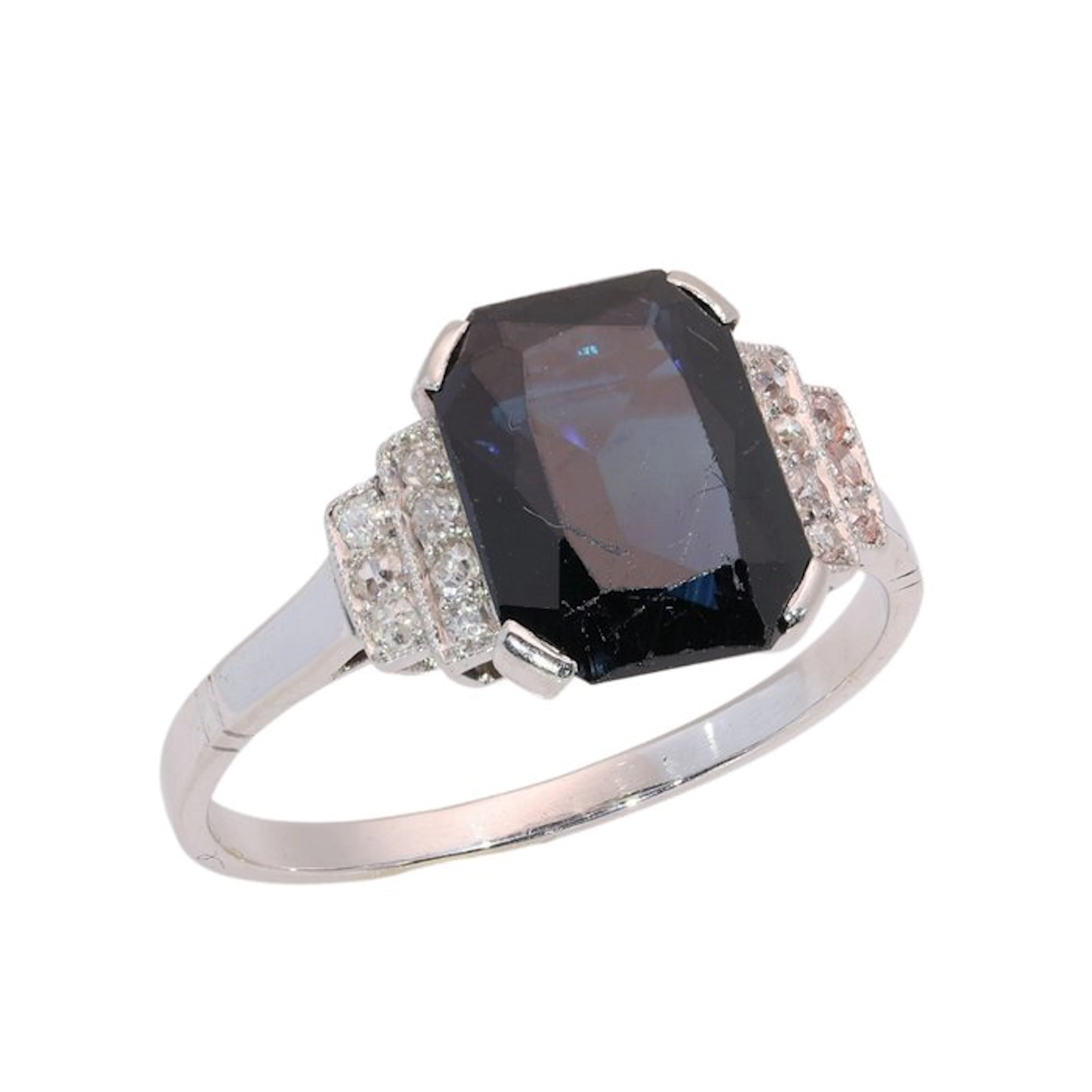 Ring Platinum - Diamond - Sapphire, Art Deco 1930s