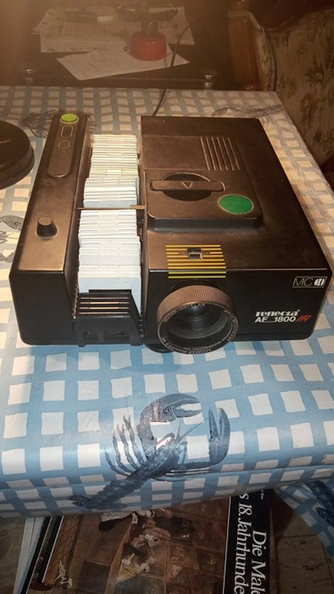 Reflecta AE 1800/IR Slide projector