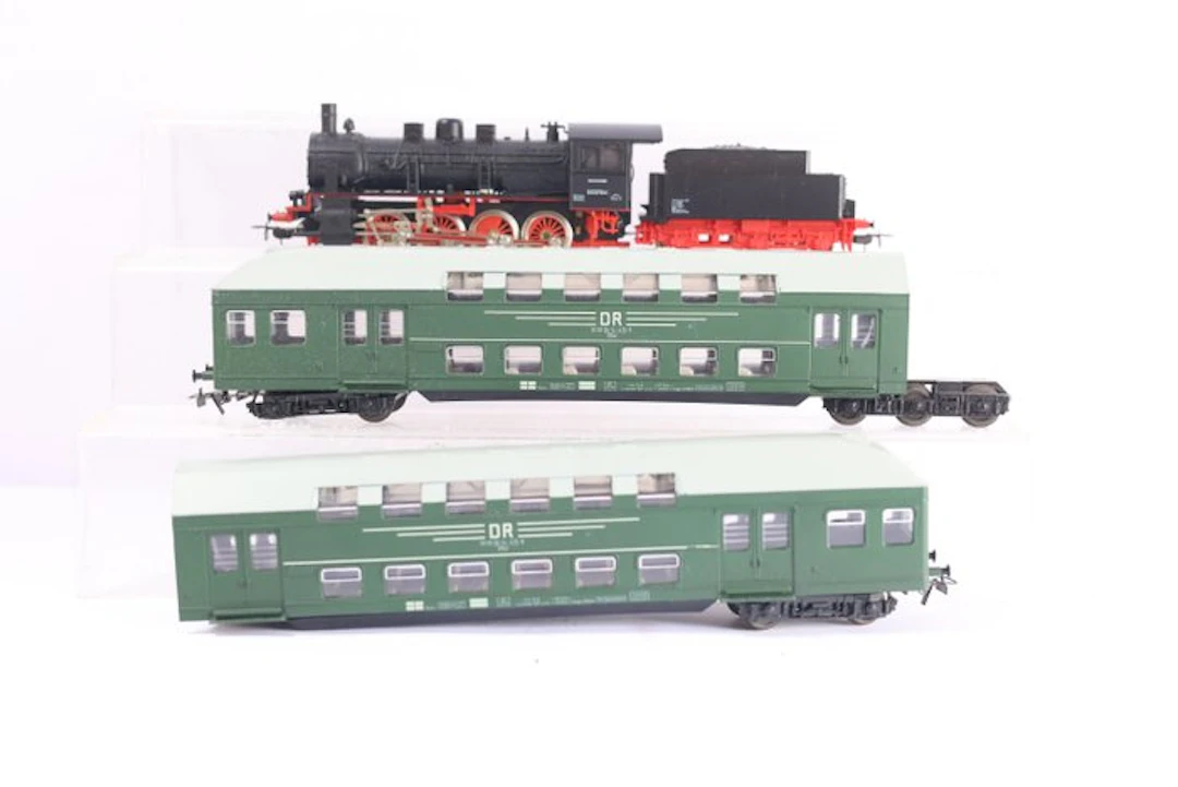 Piko H0 - 5/6302 - Steam locomotive with tender (1) - BR 55 - DR (DRB)